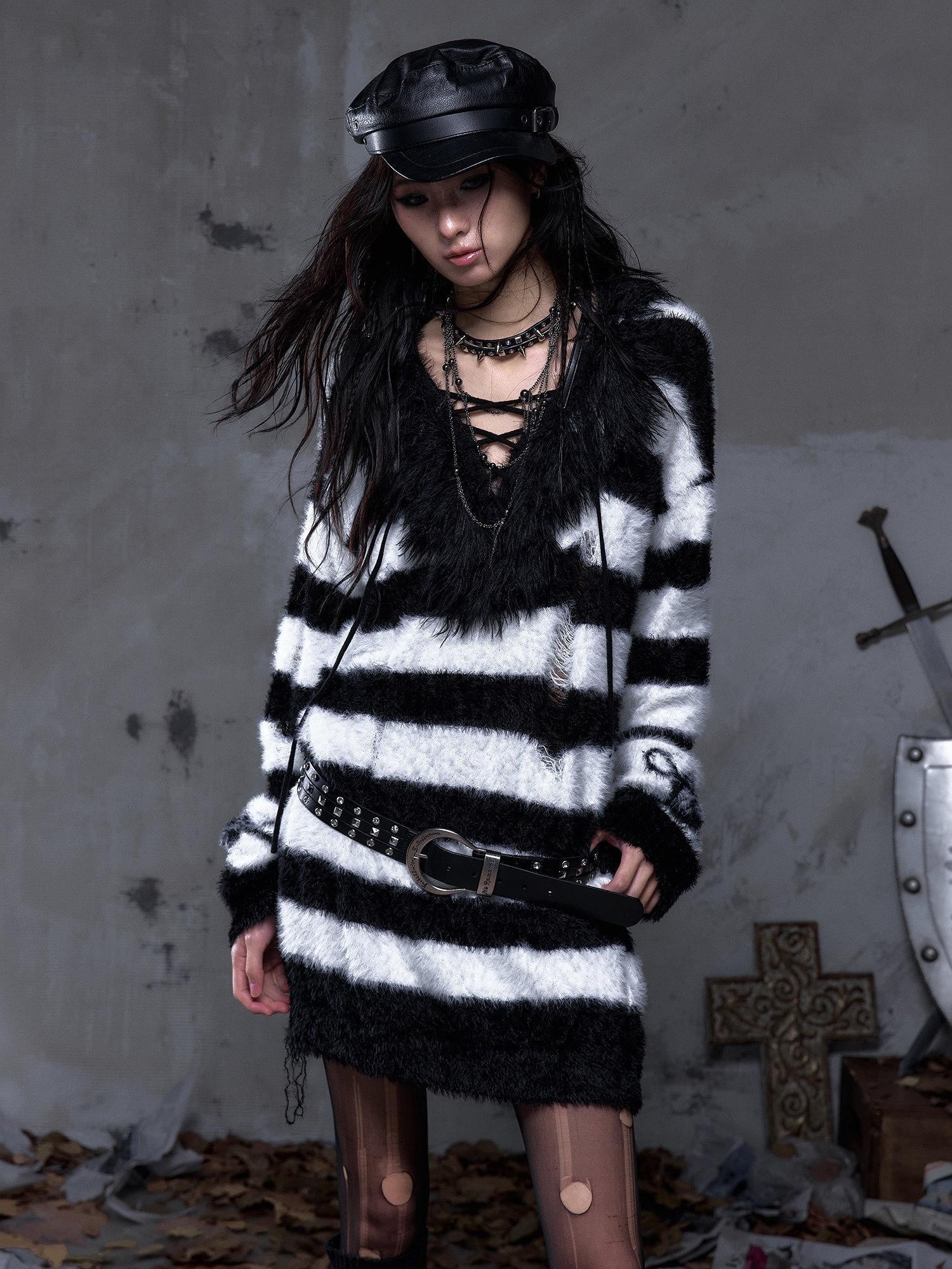NO ROMANCE Vintage Punk Distressed Striped Women'S Faux Mink Low Neck Loose Long Sweaters