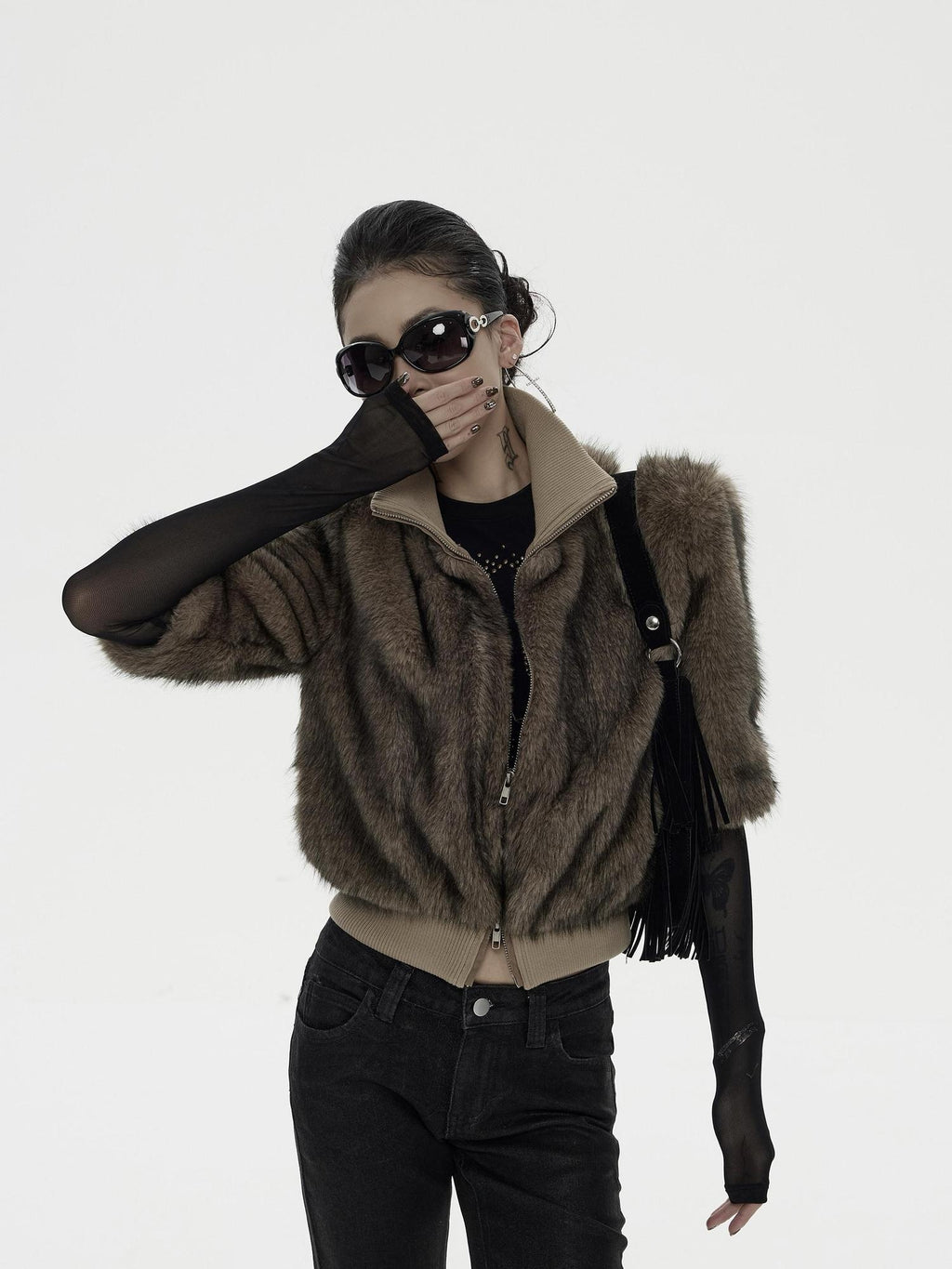 ZERO Woven Polyester Short Street Style Standard Fit Women Everyday Black Cardigans