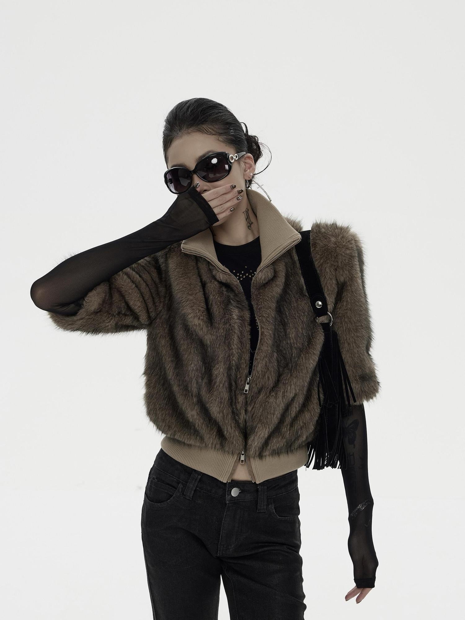 ZERO Woven Polyester Short Street Style Standard Fit Women Everyday Black Cardigans