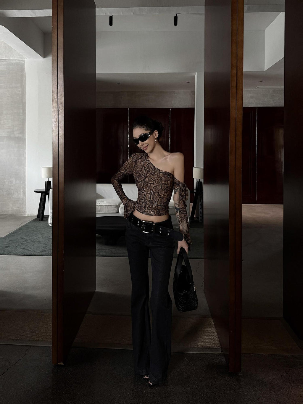 ZERO Rhinestone Mesh Snake Print Slim Asymmetric Neck Stretch Long Sleeve Crop Tops