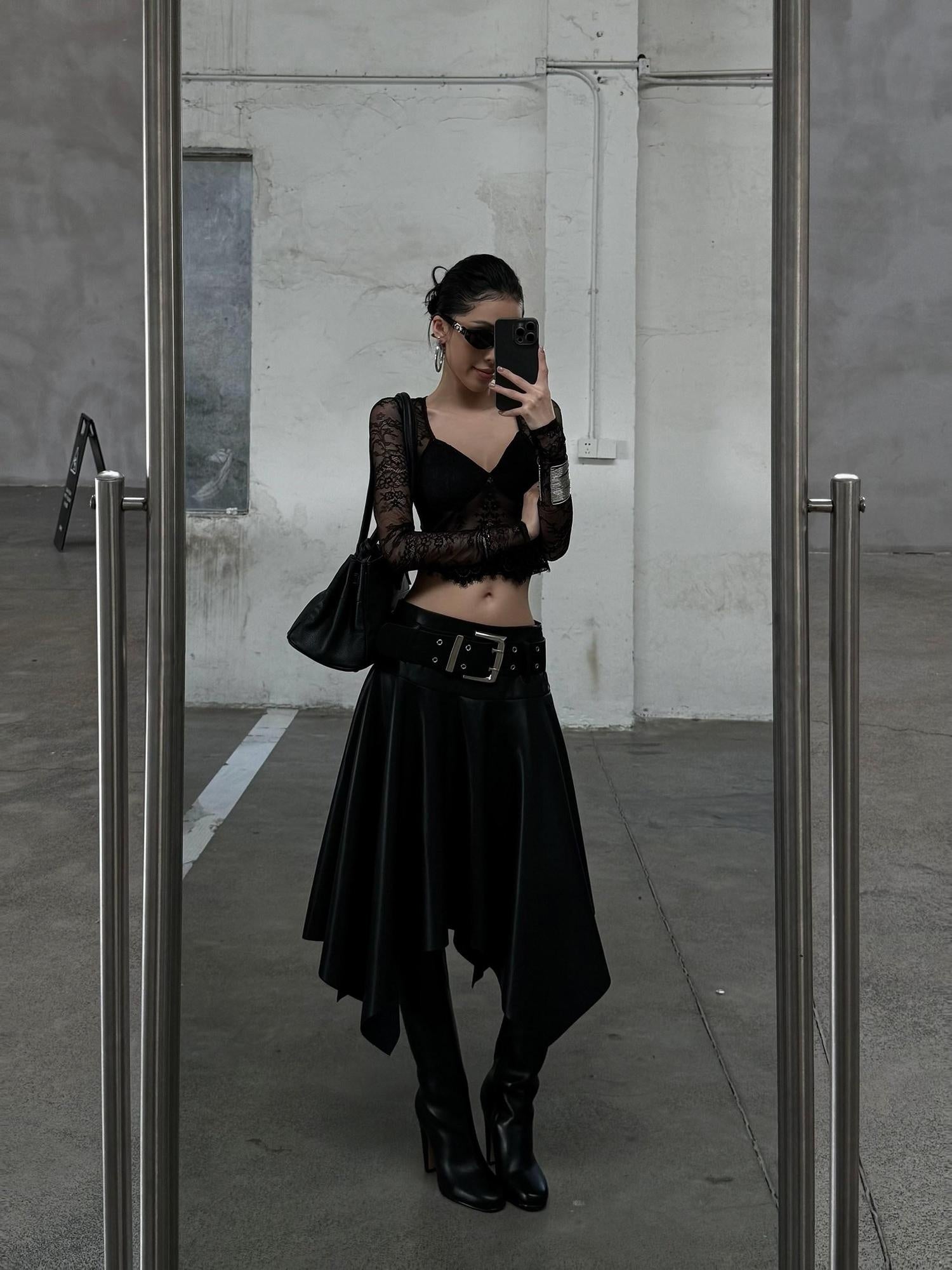 ZERO Slim Spliced V-neck Street Black Nylon Thin Short Women Long Sleeve Crop Tops
