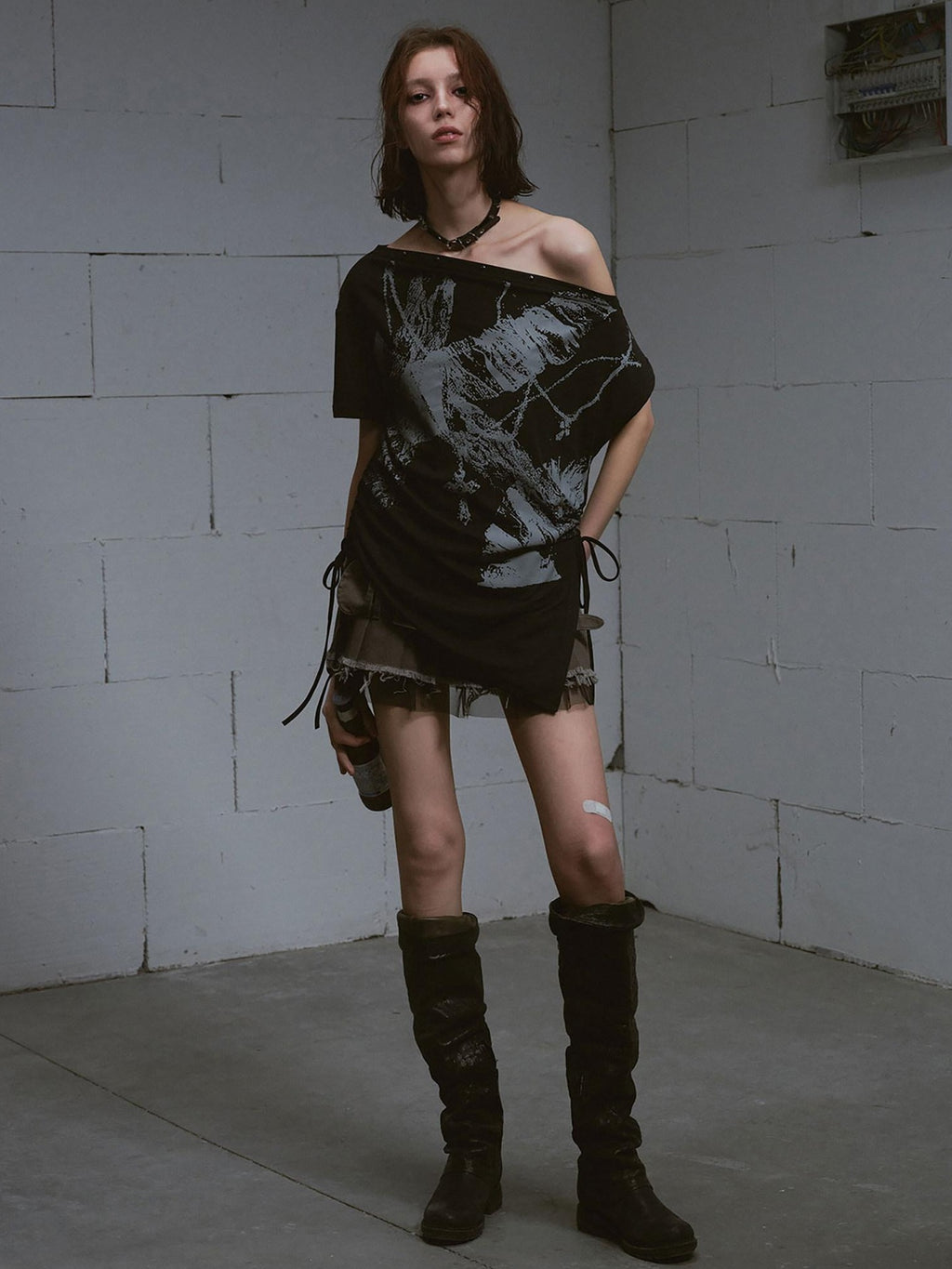 Cest Nous Lightweight Cotton Loose Punk Graffiti Asymmetric Tie Women Offshouldercroptops