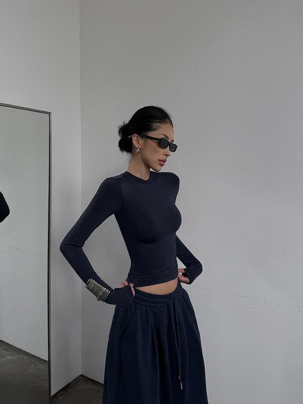 ZERO Soft Viscose Knit Sexy Slim Crewneck Women Black Navy Long Sleeve Crop Tops