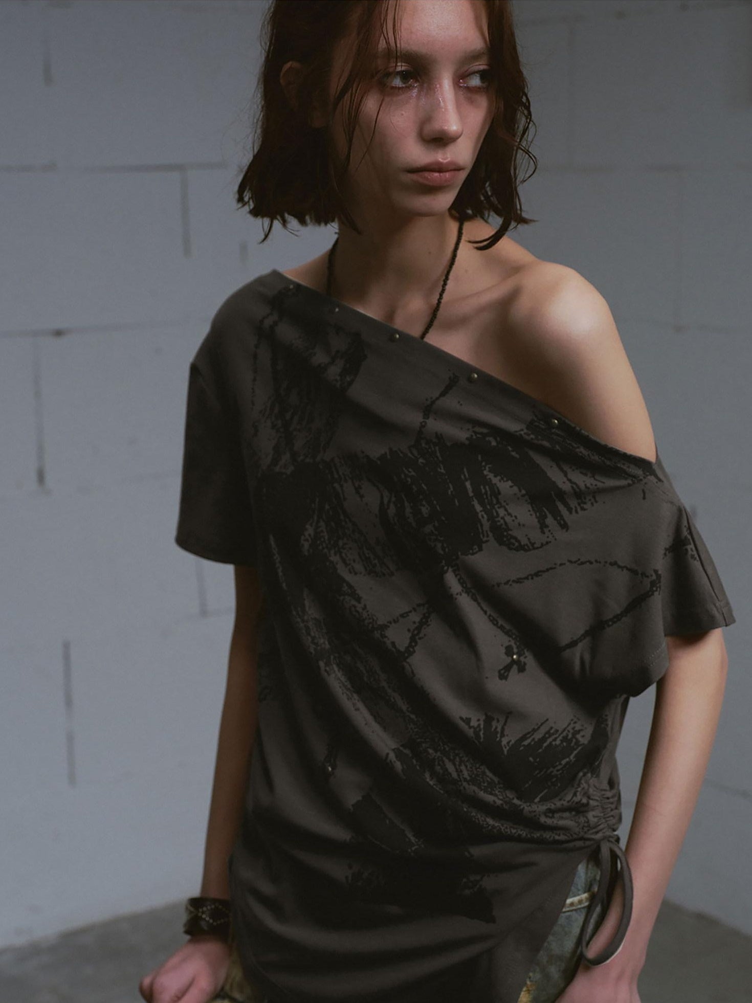 Cest Nous Lightweight Cotton Loose Punk Graffiti Asymmetric Tie Women Offshouldercroptops