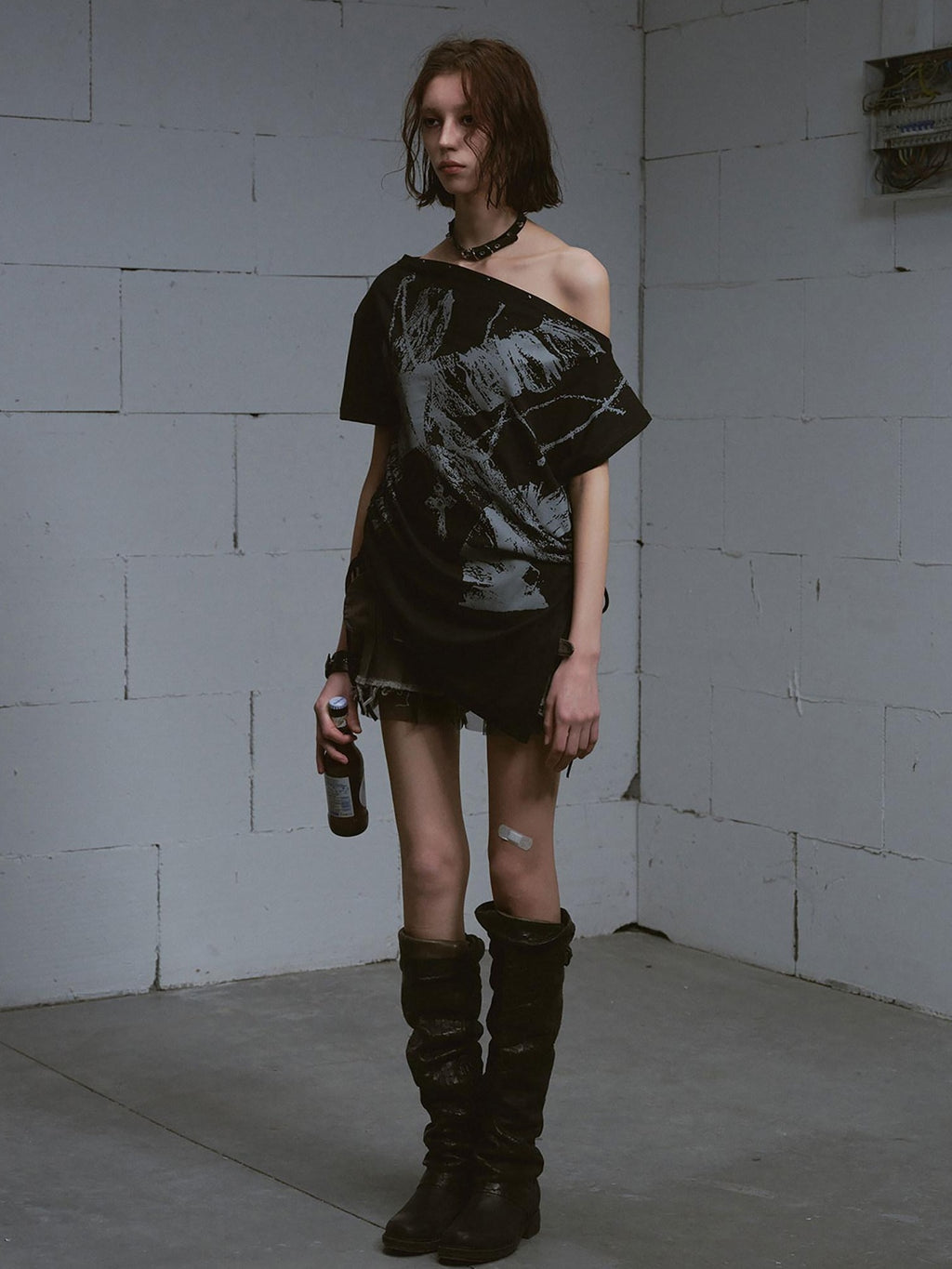 Cest Nous Lightweight Cotton Loose Punk Graffiti Asymmetric Tie Women Offshouldercroptops