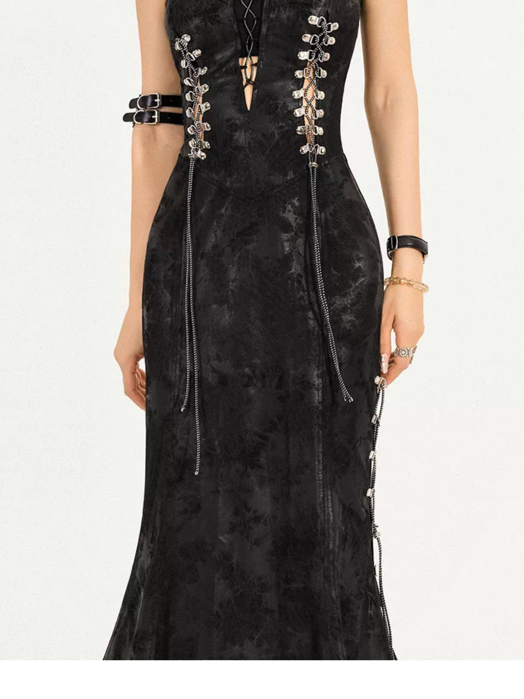 Nico Molly Tie Waist Gothic V-neck Spaghetti Strap Black Slim Maxi Dresses