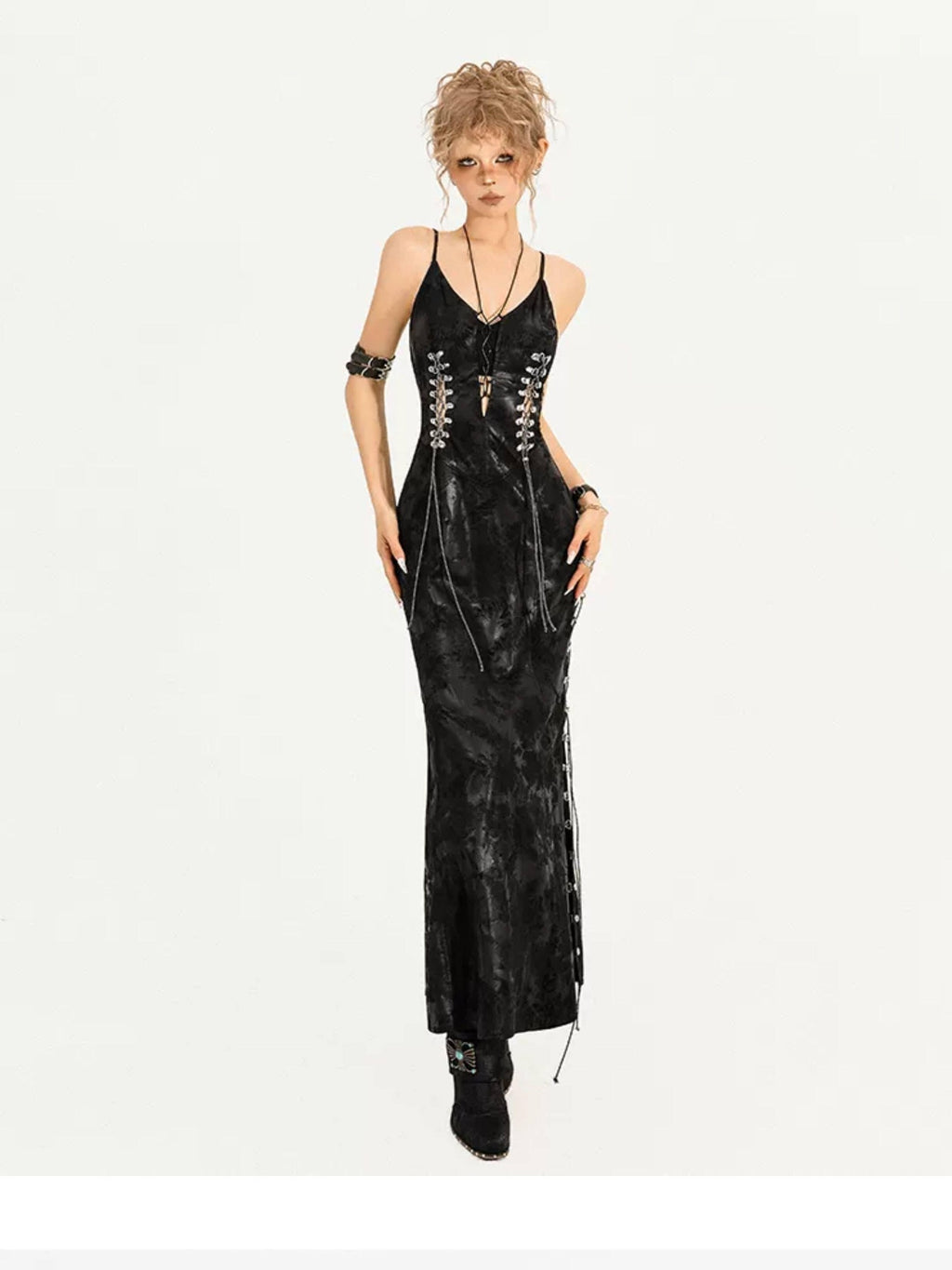 Nico Molly Tie Waist Gothic V-neck Spaghetti Strap Black Slim Maxi Dresses