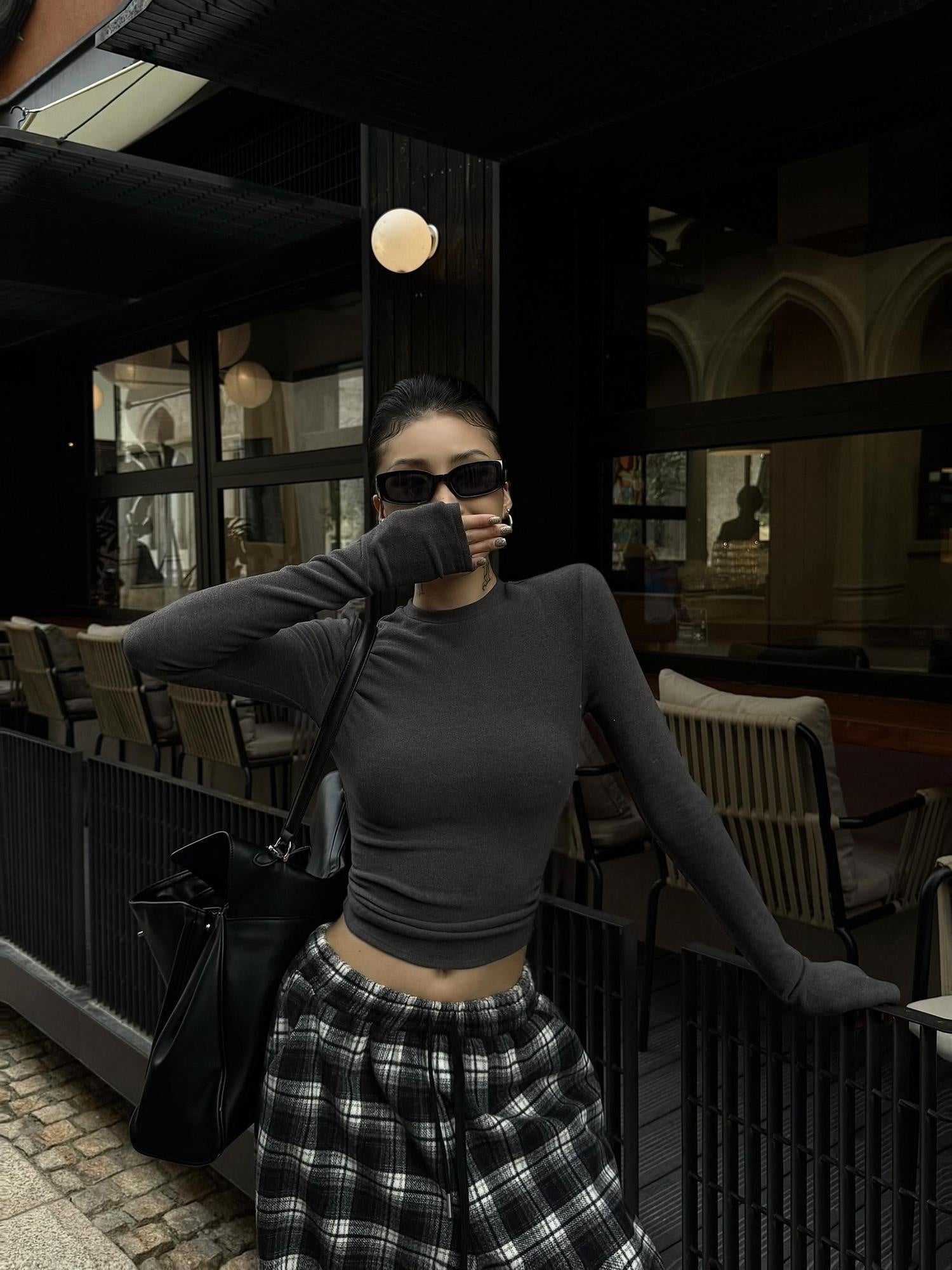 ZERO Thick Viscose Knit Slim Fit Casual Round Neck Long Sleeve Crop Tops