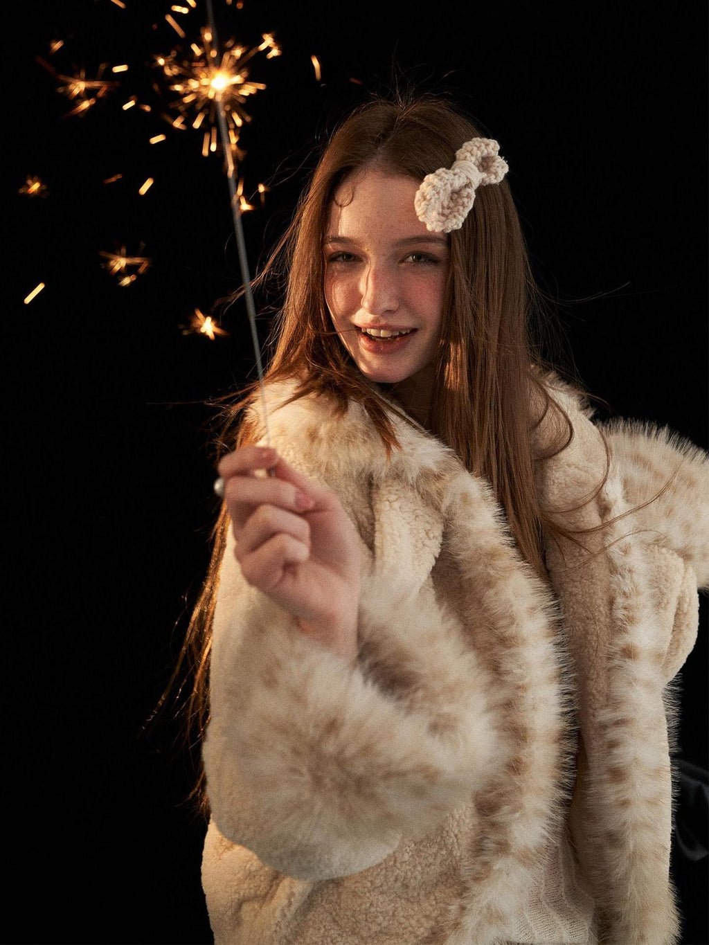 MAMC Soft Oversized Batwing Sleeves Faux Fur Collar Cropped Beige Polyester Jackets