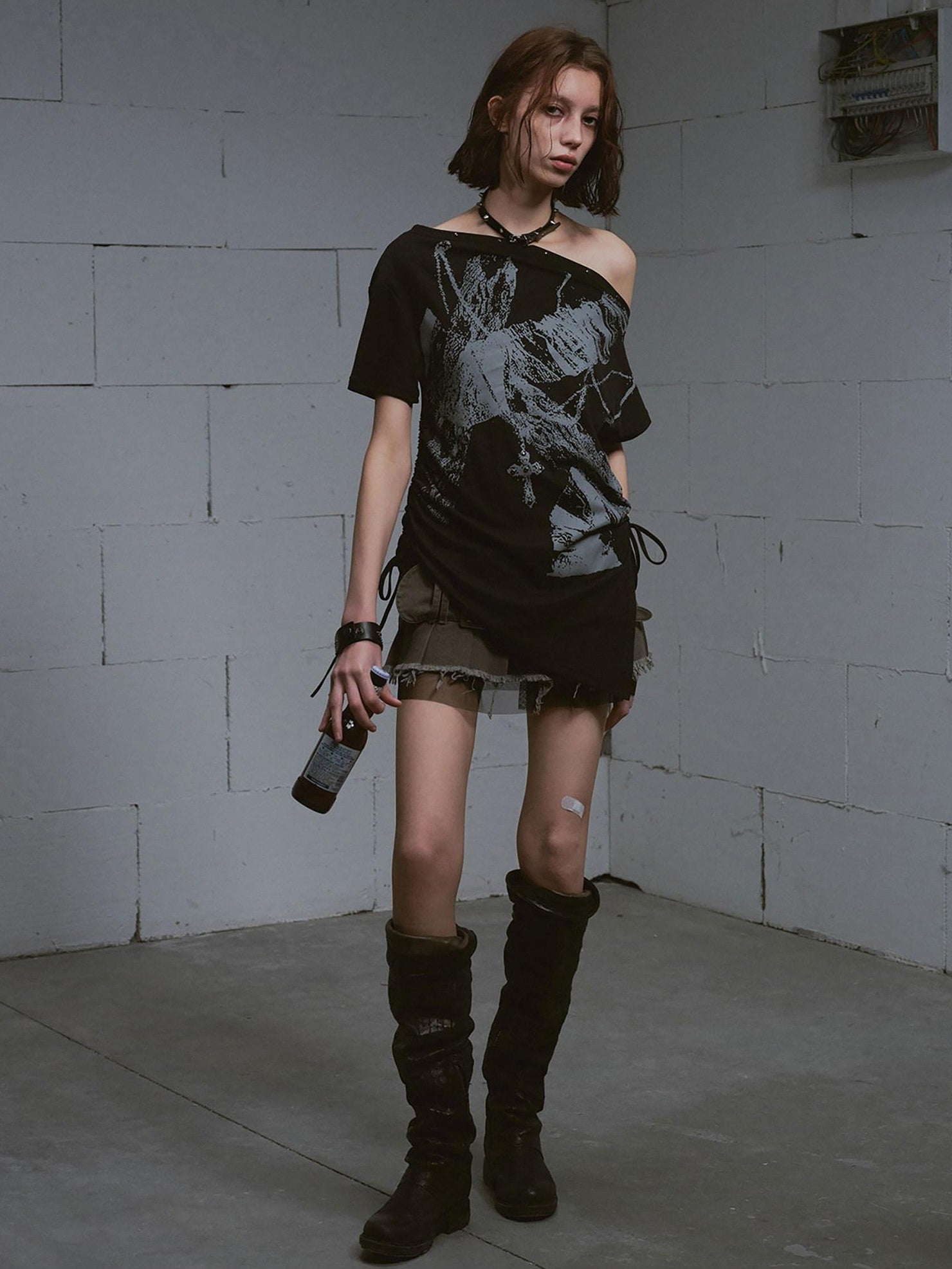 Cest Nous Lightweight Cotton Loose Punk Graffiti Asymmetric Tie Women Offshouldercroptops