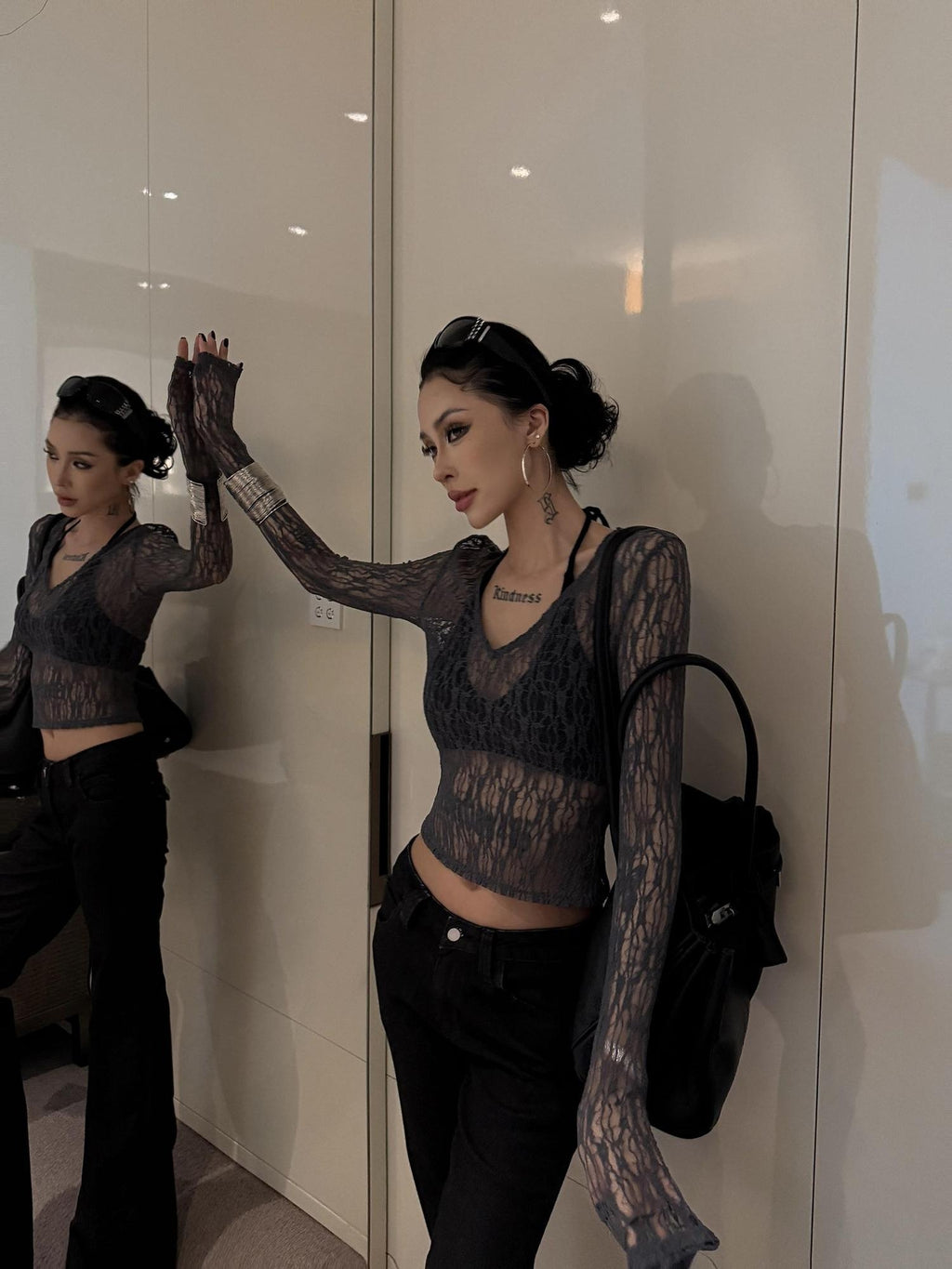 ZERO Pleated Lightweight Nylon Slim V-neck Casual Women Long Sleeve Crop Tops