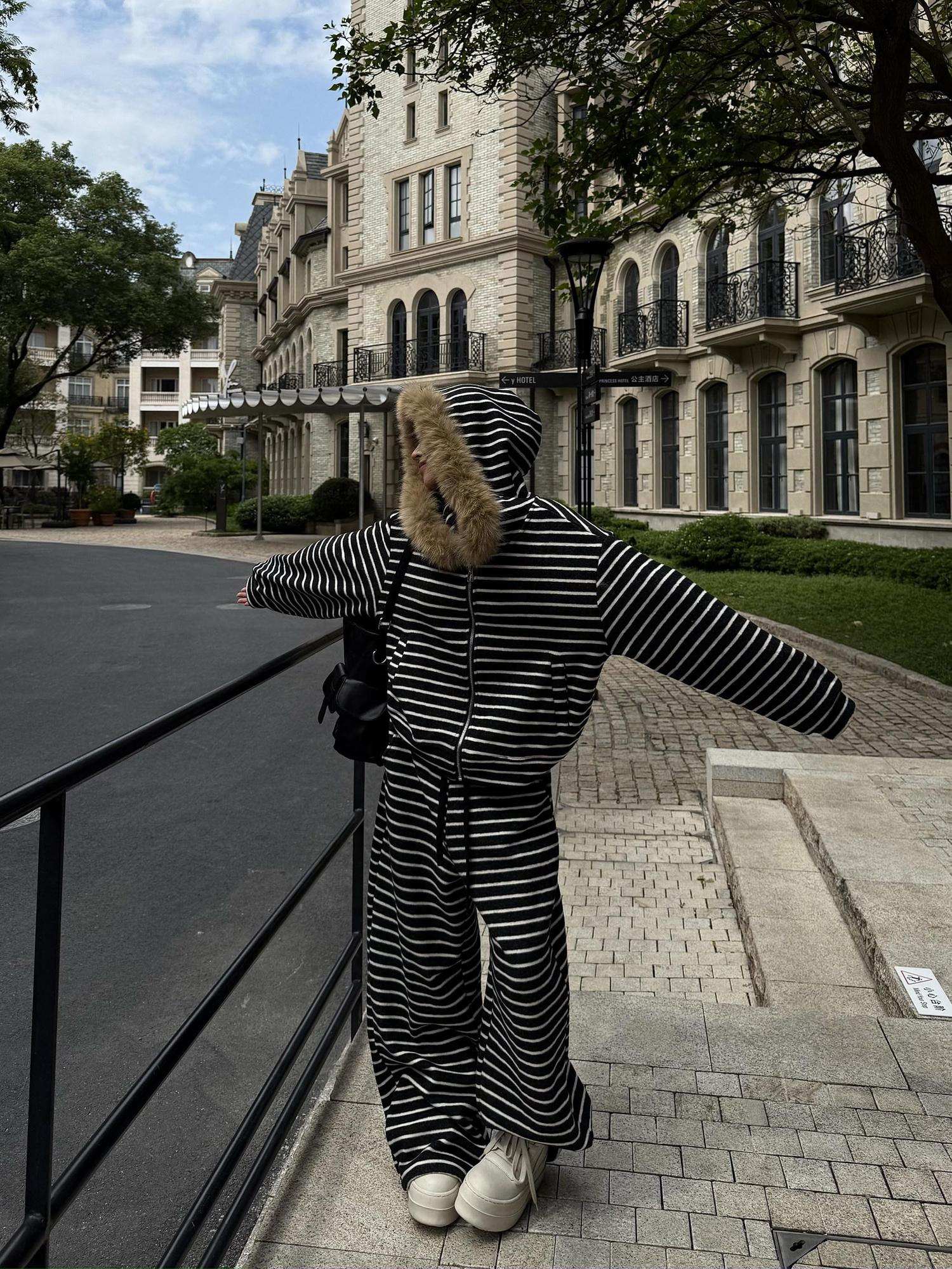 ZERO Thick Striped Light Stretch Long Sleeve Casual Women Top & Pants Sets