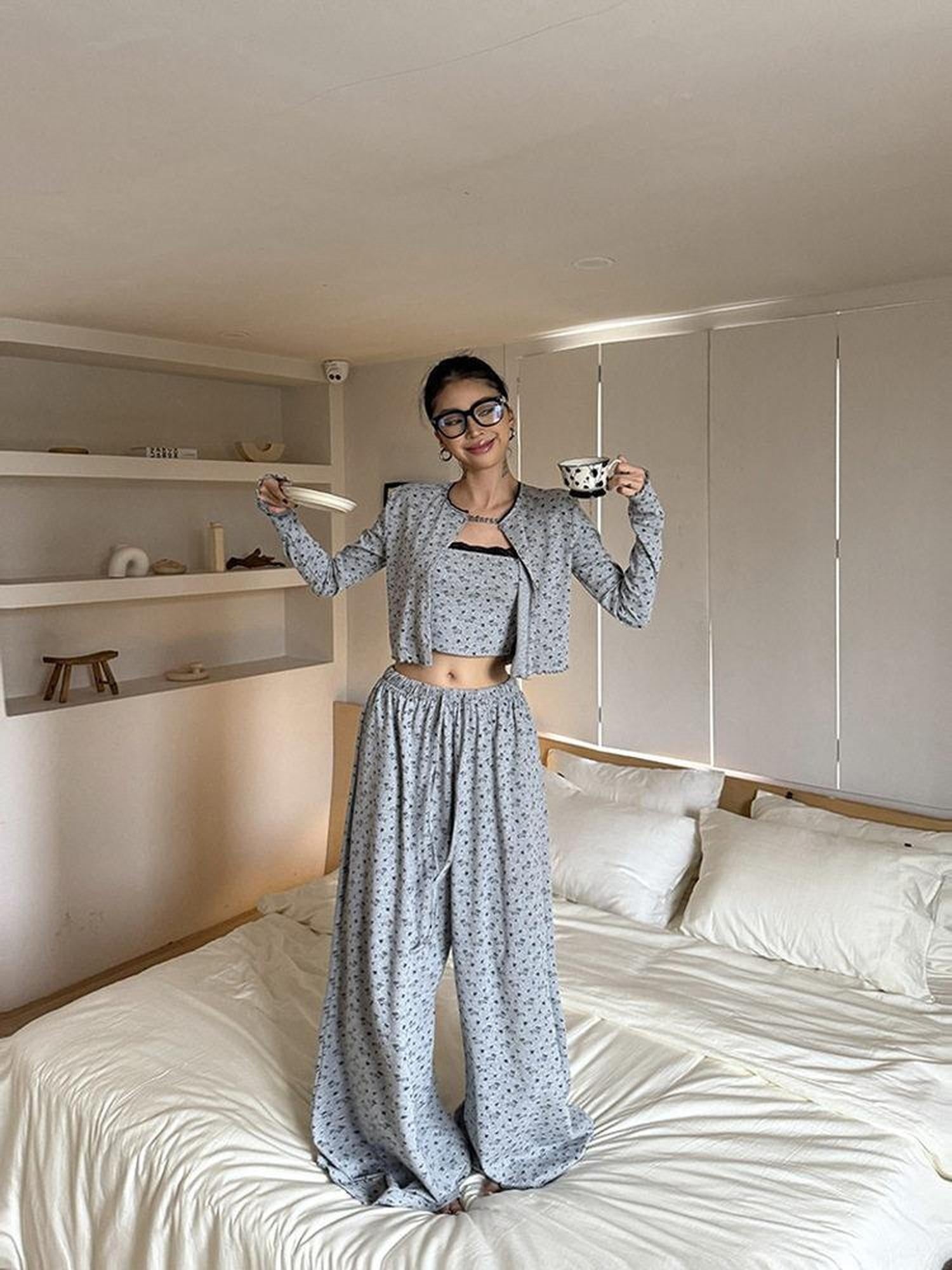 ZERO Knitted Slim Three Piece Printed Crop Cardigan Casual Women Top & Pants Sets