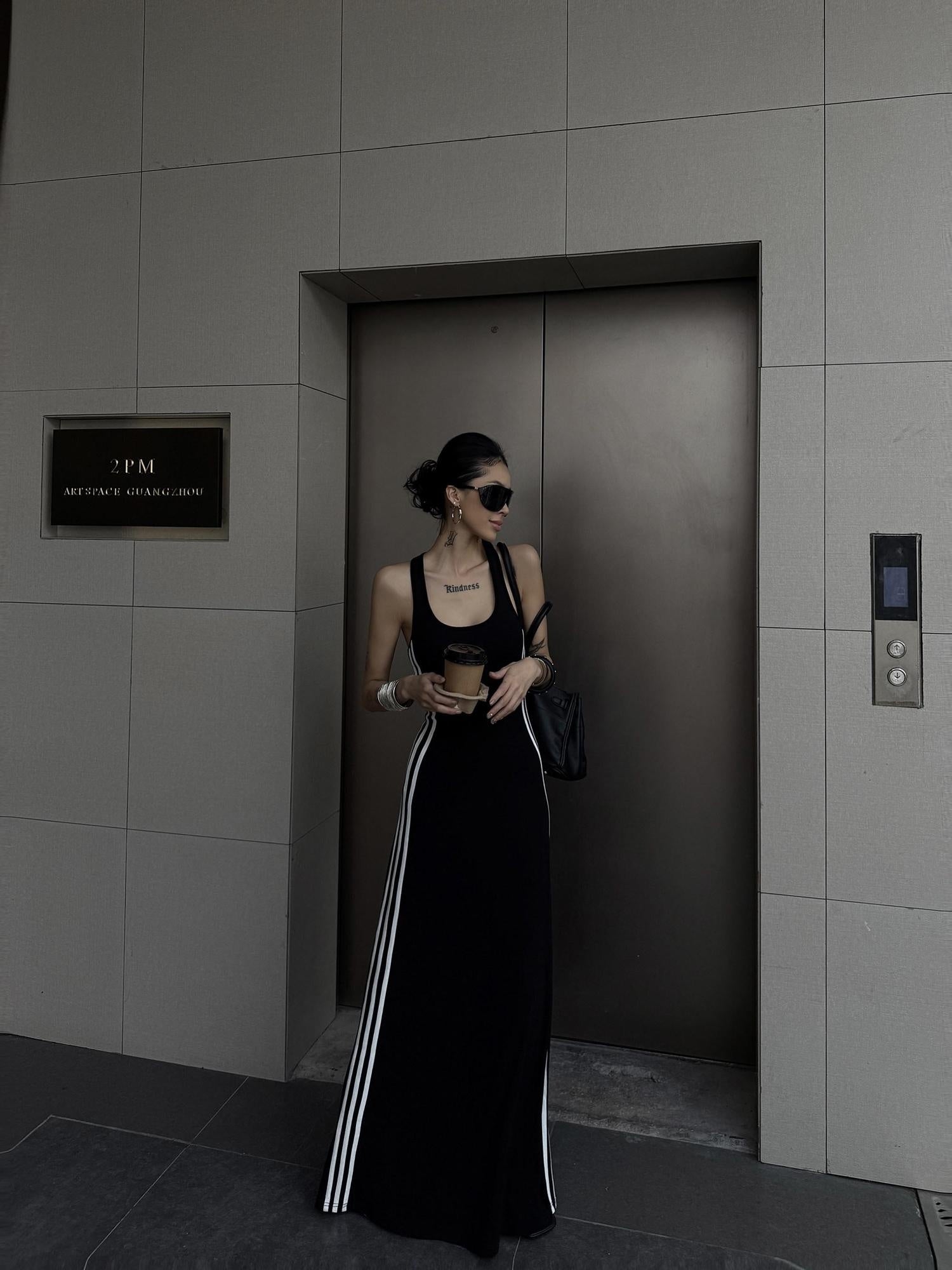 ZERO Soft Viscose A Line Sleeveless U Neck Slim Fit Casual Black Maxi Dresses
