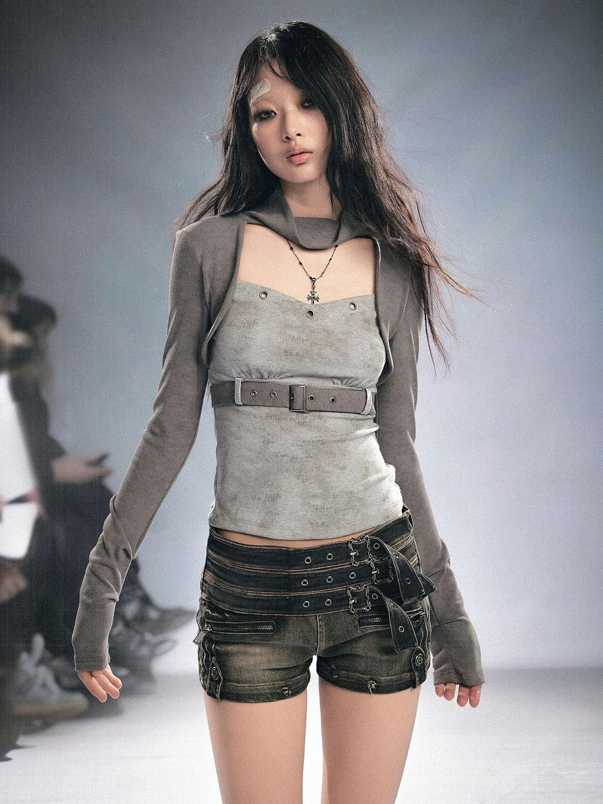 Cest Nous Soft Viscose Slim Fit Punk Layered Cropped Women Letter Panel Longsleevet-Shirts