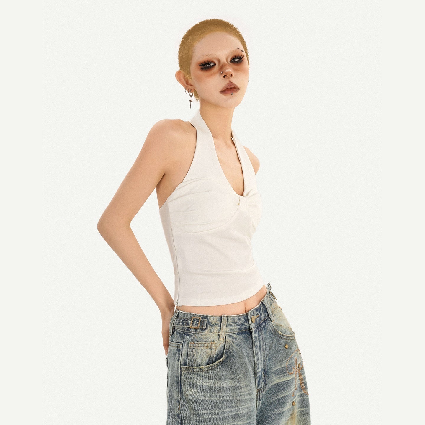 Nico_Molly_Sexy_Slim_Fit_Halter_V-neck_Women_Pullover_Cropped_Solid_No_Padding_Camisoles_MISSTT