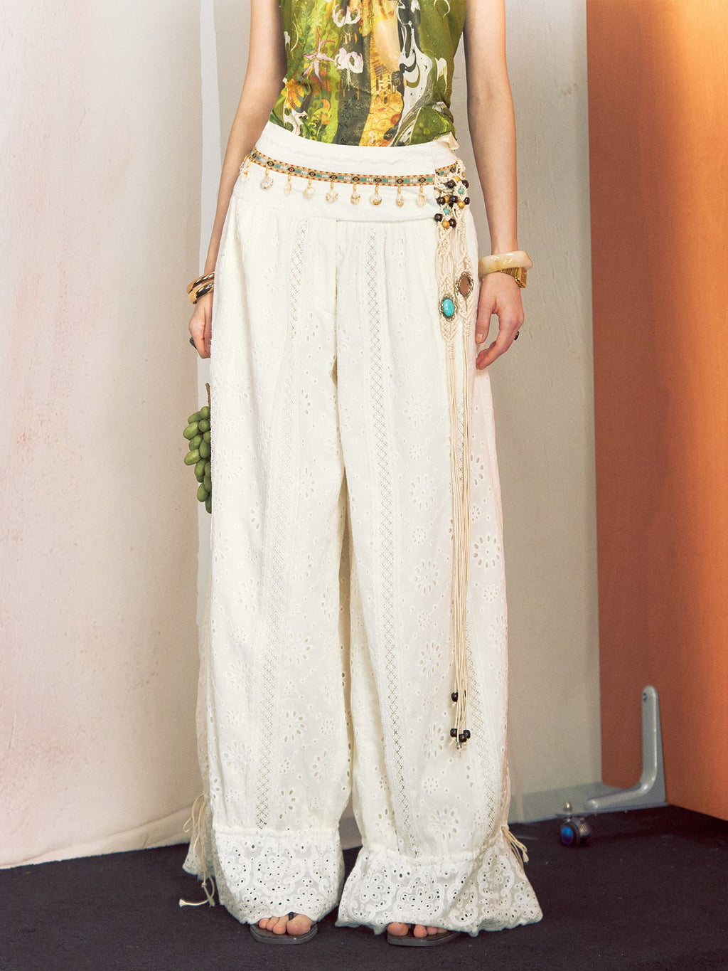 OfAkiva Relaxed Lantern Natural Waist Zip Fly Flared Hem Women Wide Leg Pants