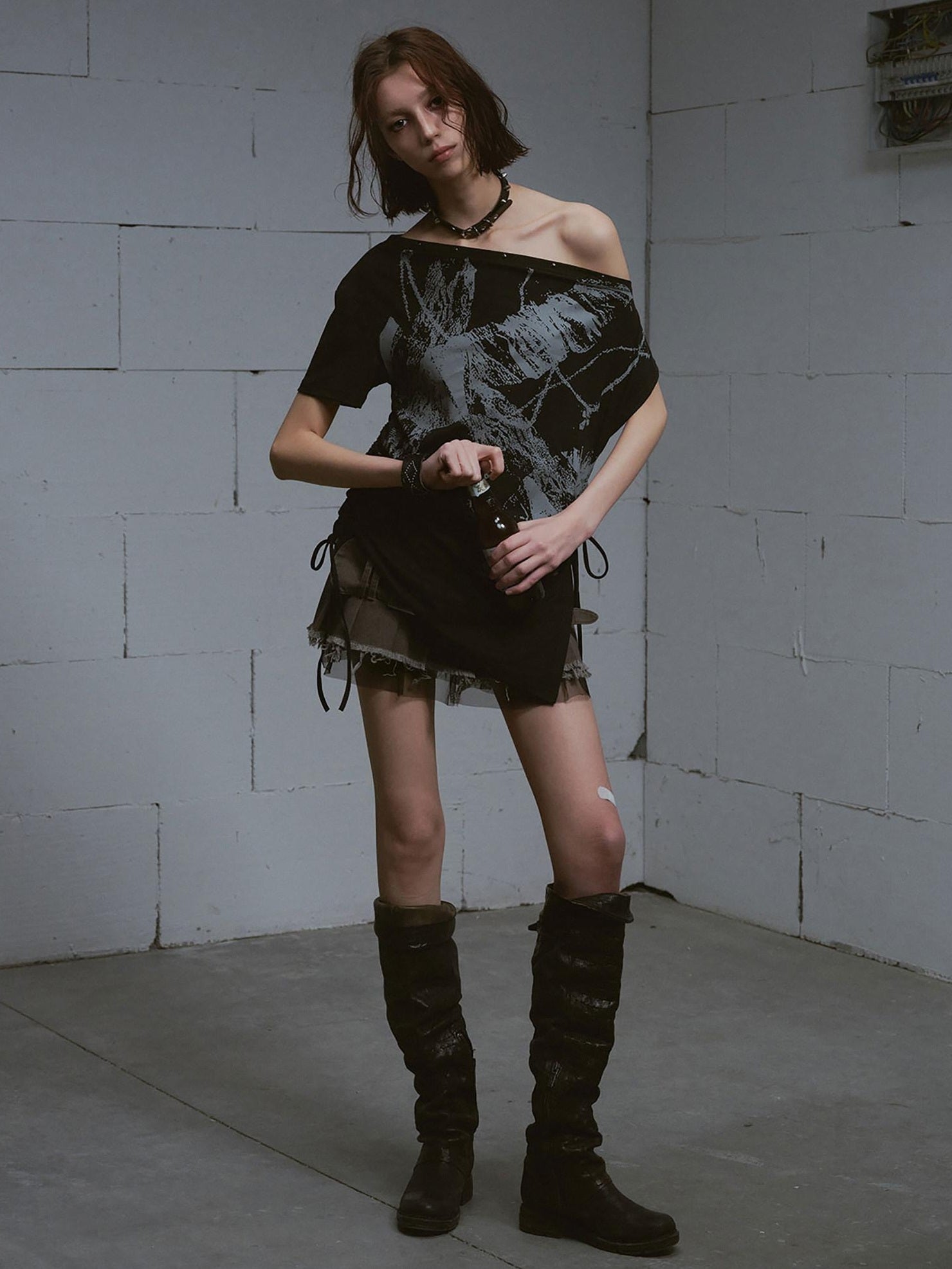 Cest Nous Lightweight Cotton Loose Punk Graffiti Asymmetric Tie Women Offshouldercroptops