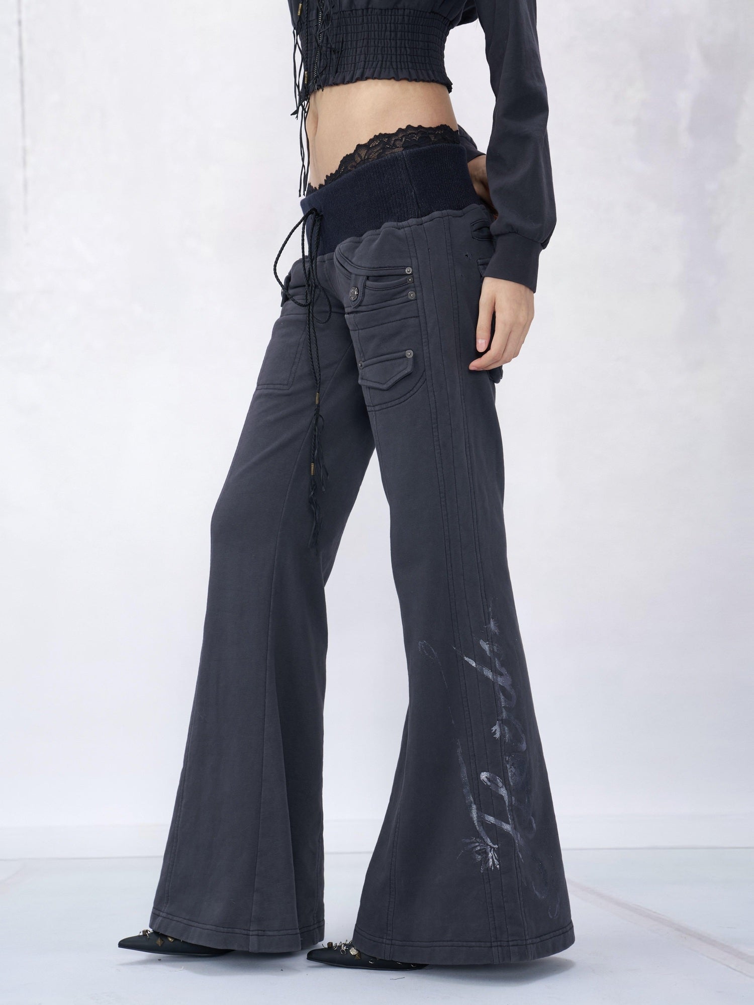 Flowers birds Market 100% Cotton Printed Sexy Slight Flare Mid Rise Women Purple Sweatpants/Joggers
