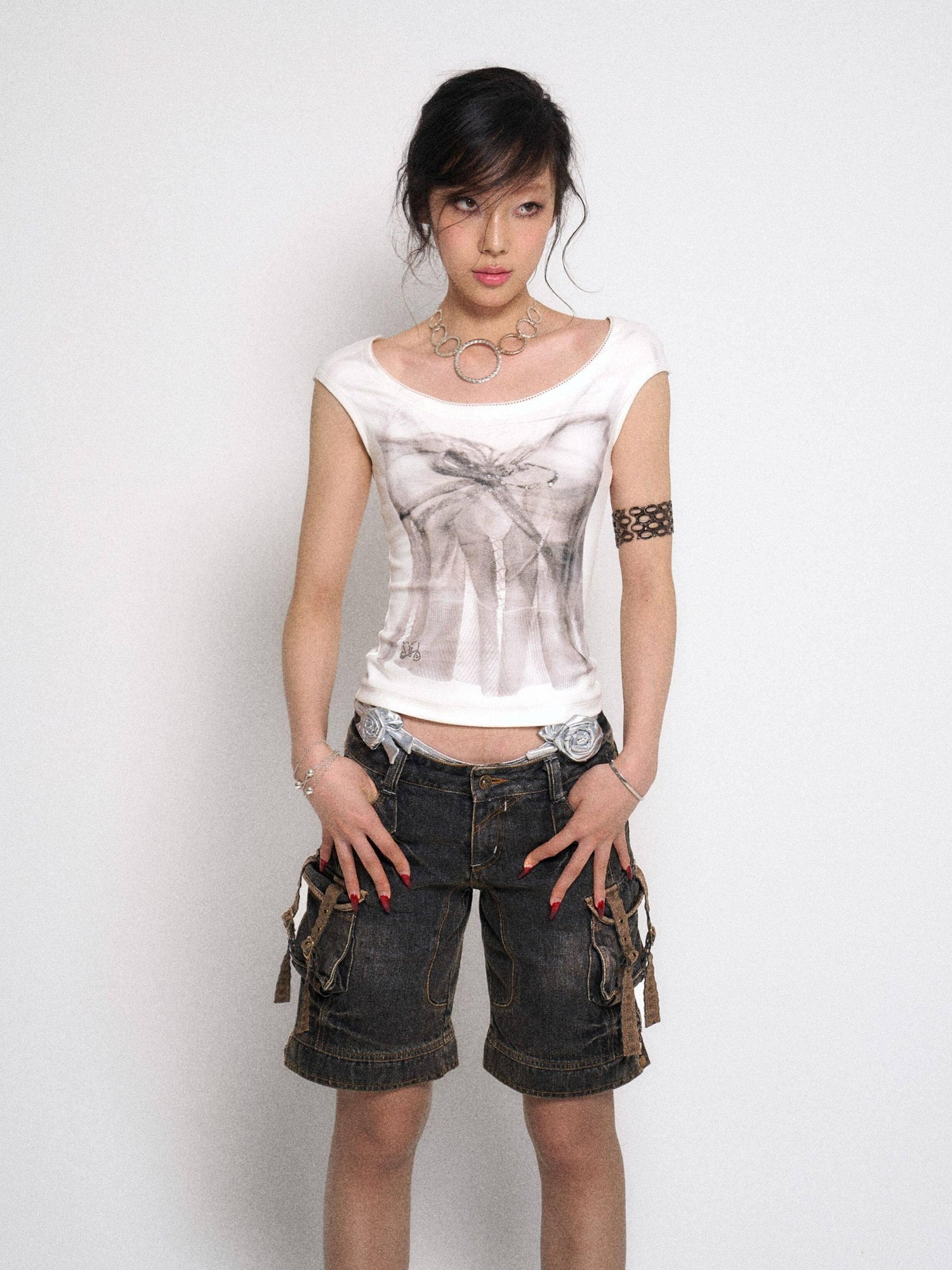 Flowers birds Market High Cotton Micro Stretch Washed Low Rise Straight Pocket Dark Gray Denim Shorts