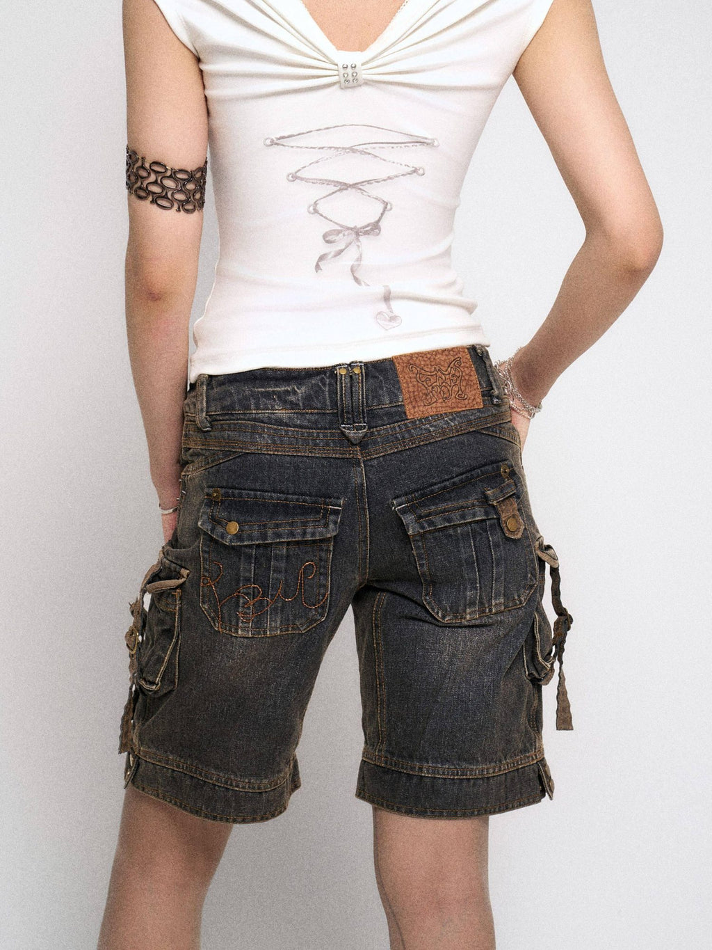 Flowers birds Market High Cotton Micro Stretch Washed Low Rise Straight Pocket Dark Gray Denim Shorts