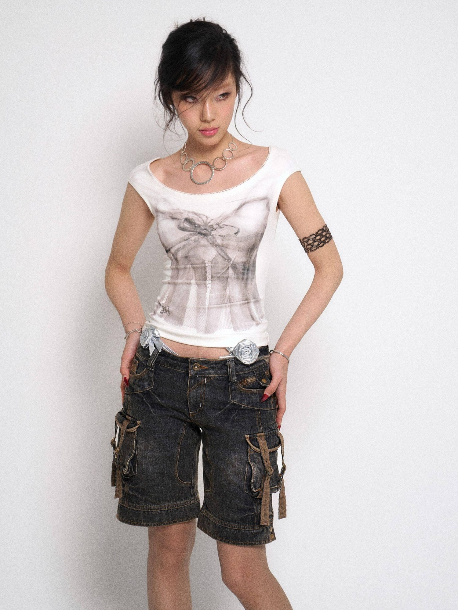 Flowers birds Market High Cotton Micro Stretch Washed Low Rise Straight Pocket Dark Gray Denim Shorts