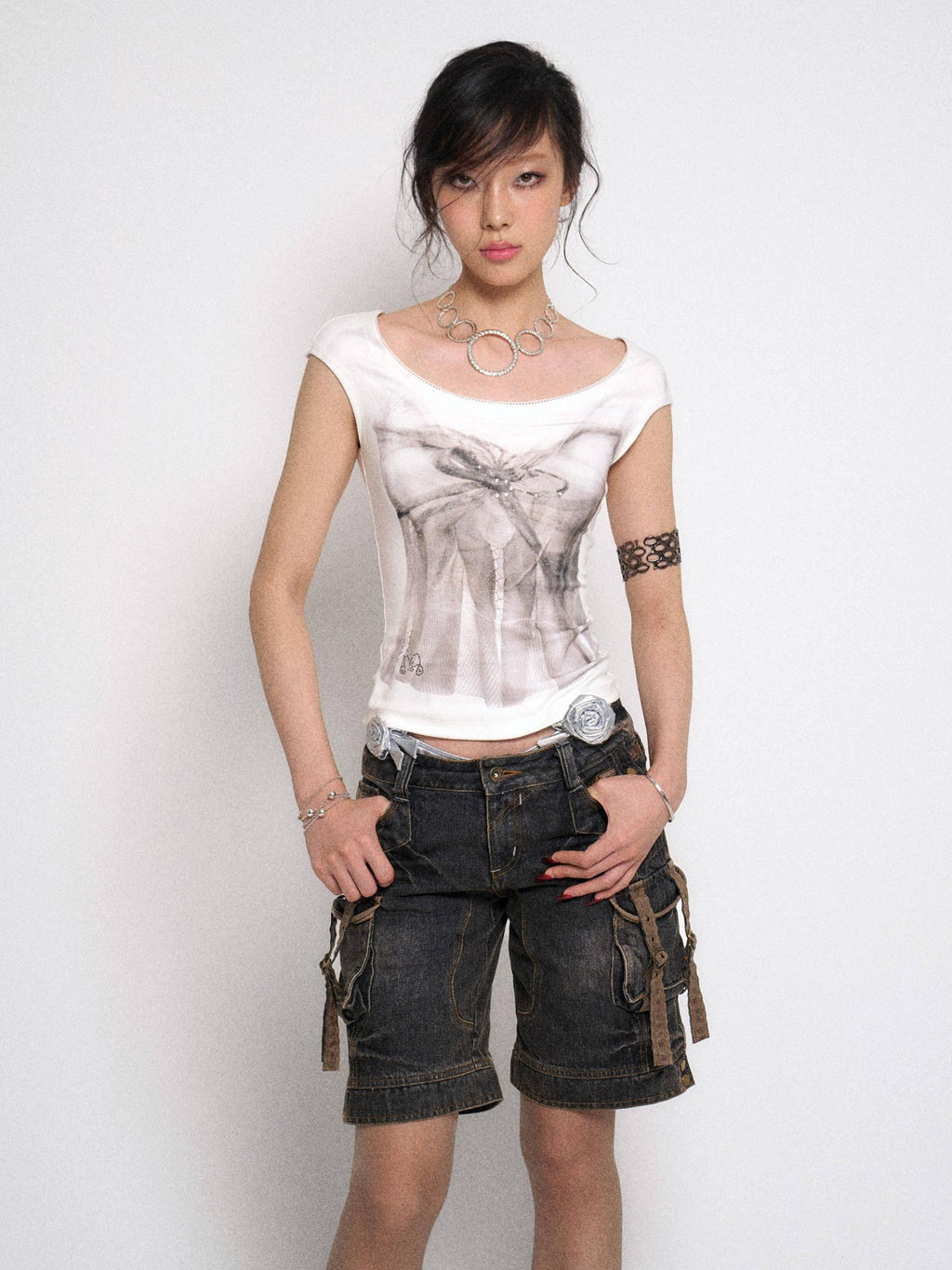 Flowers birds Market High Cotton Micro Stretch Washed Low Rise Straight Pocket Dark Gray Denim Shorts
