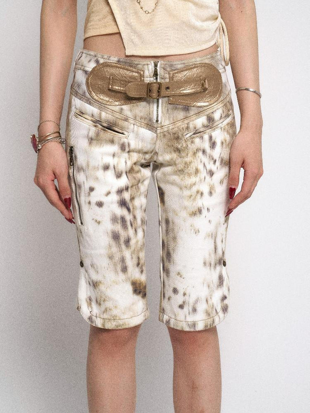 Flowers birds Market Leopard Print Washed Low Rise Slim Fit Stretch Cotton Women Denim Shorts