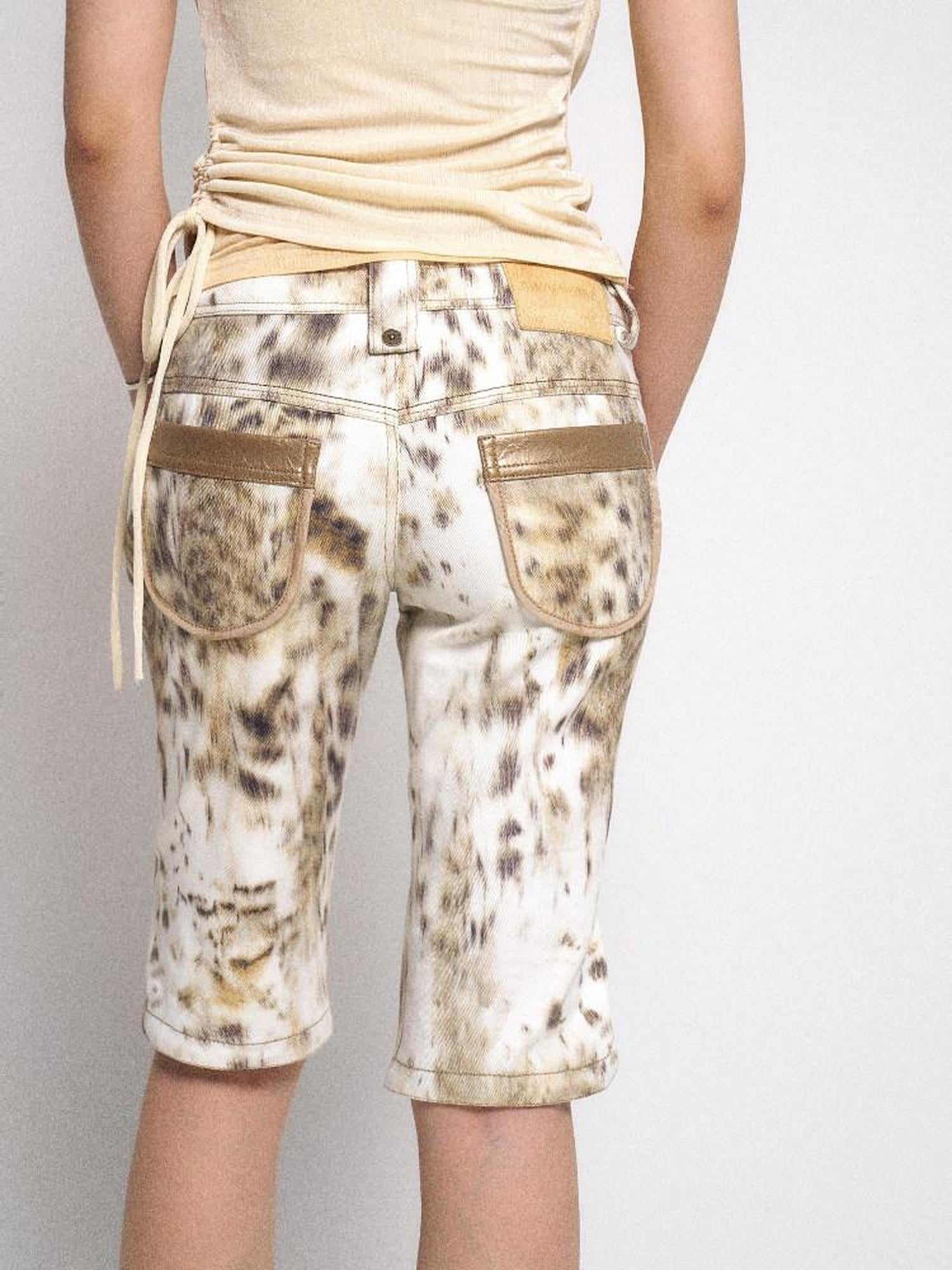 Flowers birds Market Leopard Print Washed Low Rise Slim Fit Stretch Cotton Women Denim Shorts