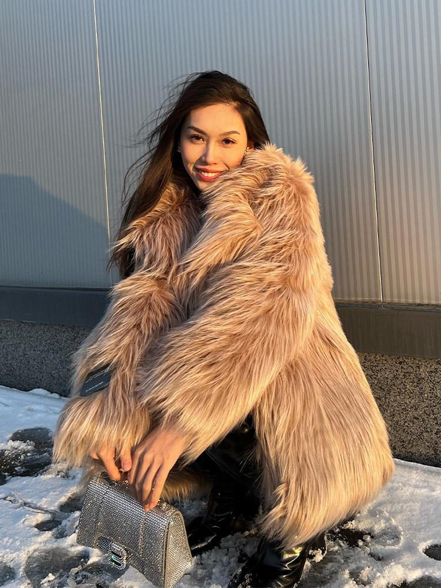 JYOSEI Faux Fur Collar Mid Length Straight Fit Street Style Camel Women Short Coat