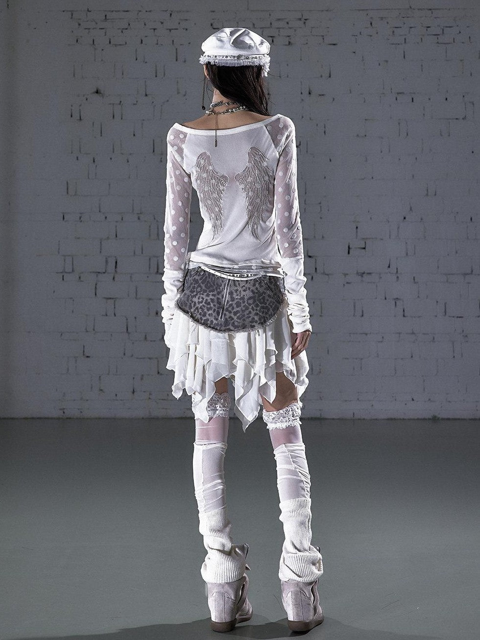 NO ROMANCE Baroque Flocked Wing Embroidered Polka Slim Women'S Long Sleeve T-Shirts