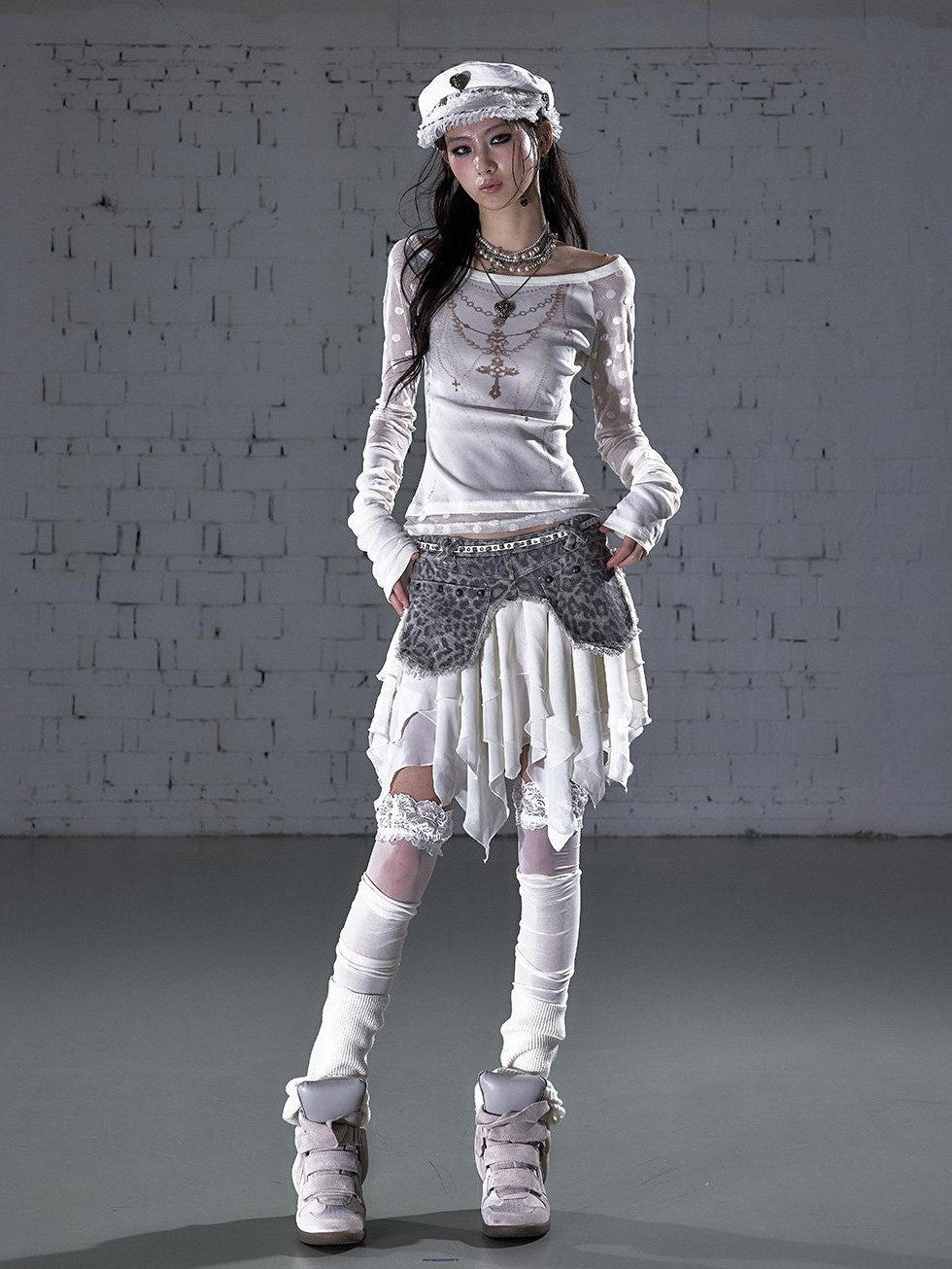 NO ROMANCE Baroque Flocked Wing Embroidered Polka Slim Women'S Long Sleeve T-Shirts