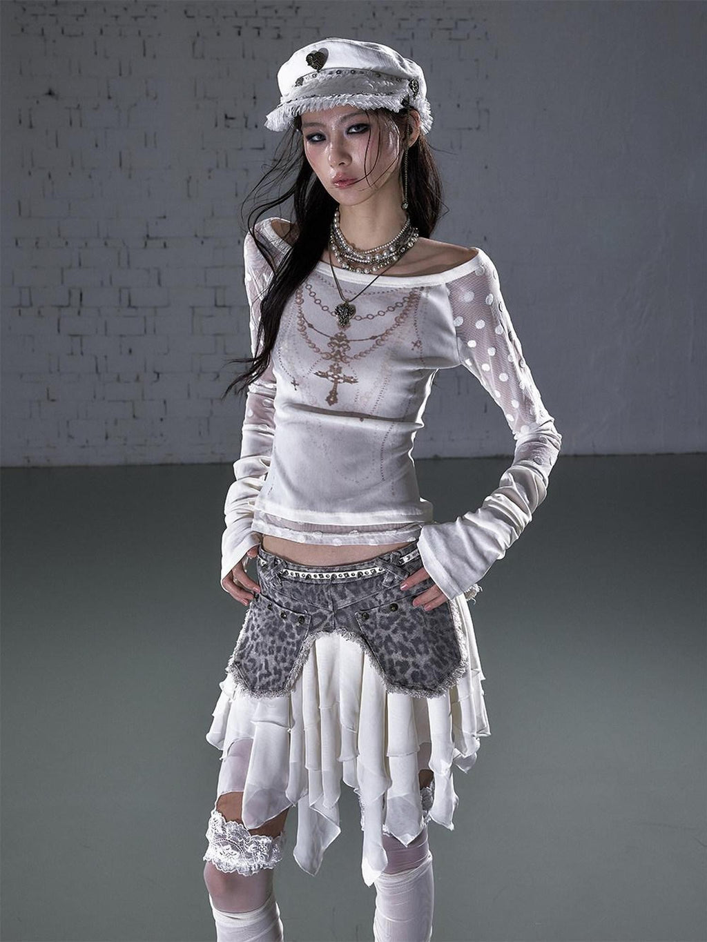 NO ROMANCE Baroque Flocked Wing Embroidered Polka Slim Women'S Long Sleeve T-Shirts