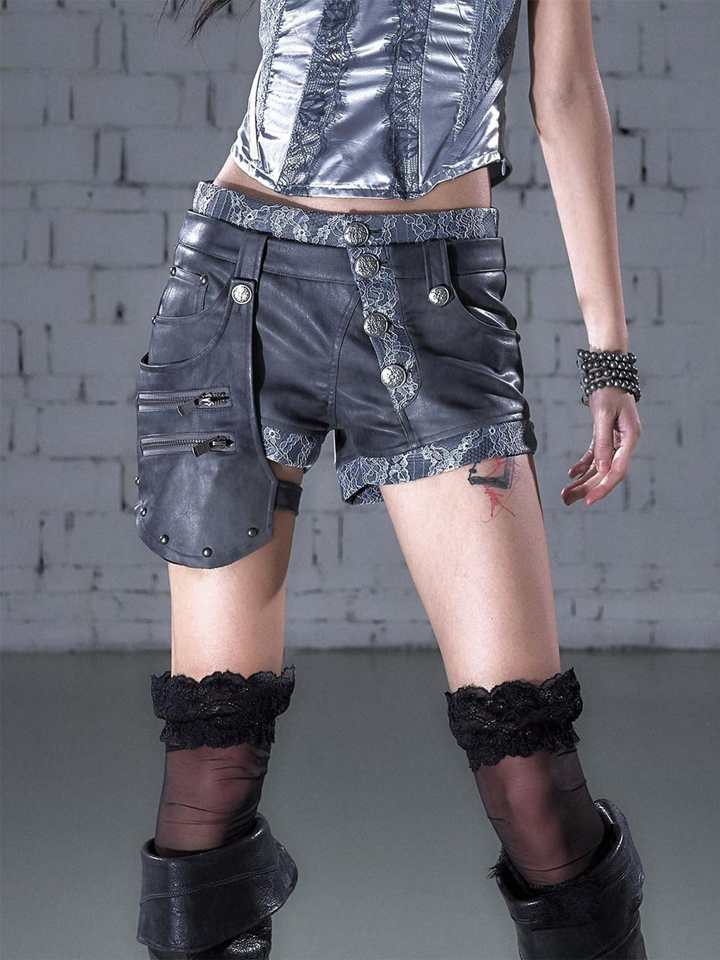 NO ROMANCE Punk Lace Detachable Asymmetric Low Waist Women'S Faux Leather Short Trousers