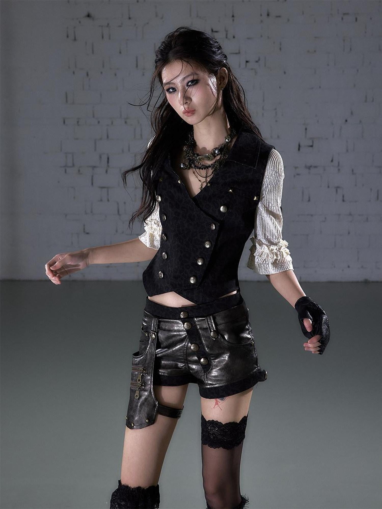NO ROMANCE Punk Lace Detachable Asymmetric Low Waist Women'S Faux Leather Short Trousers