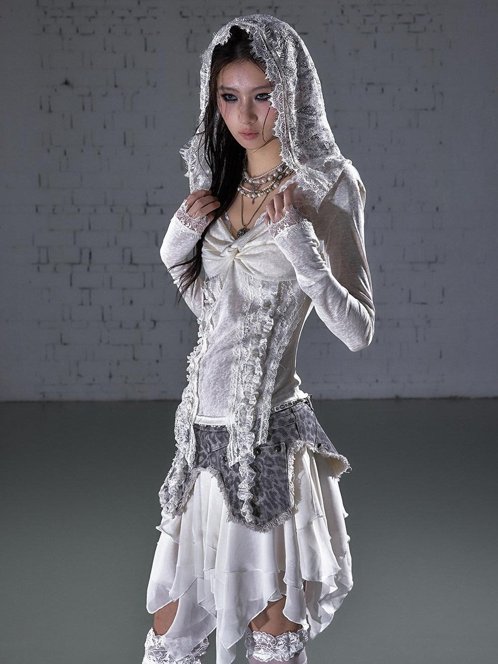 NO ROMANCE Punk Lace Twist Knot One Shoulder Hooded Women'S Polyester Hoodies