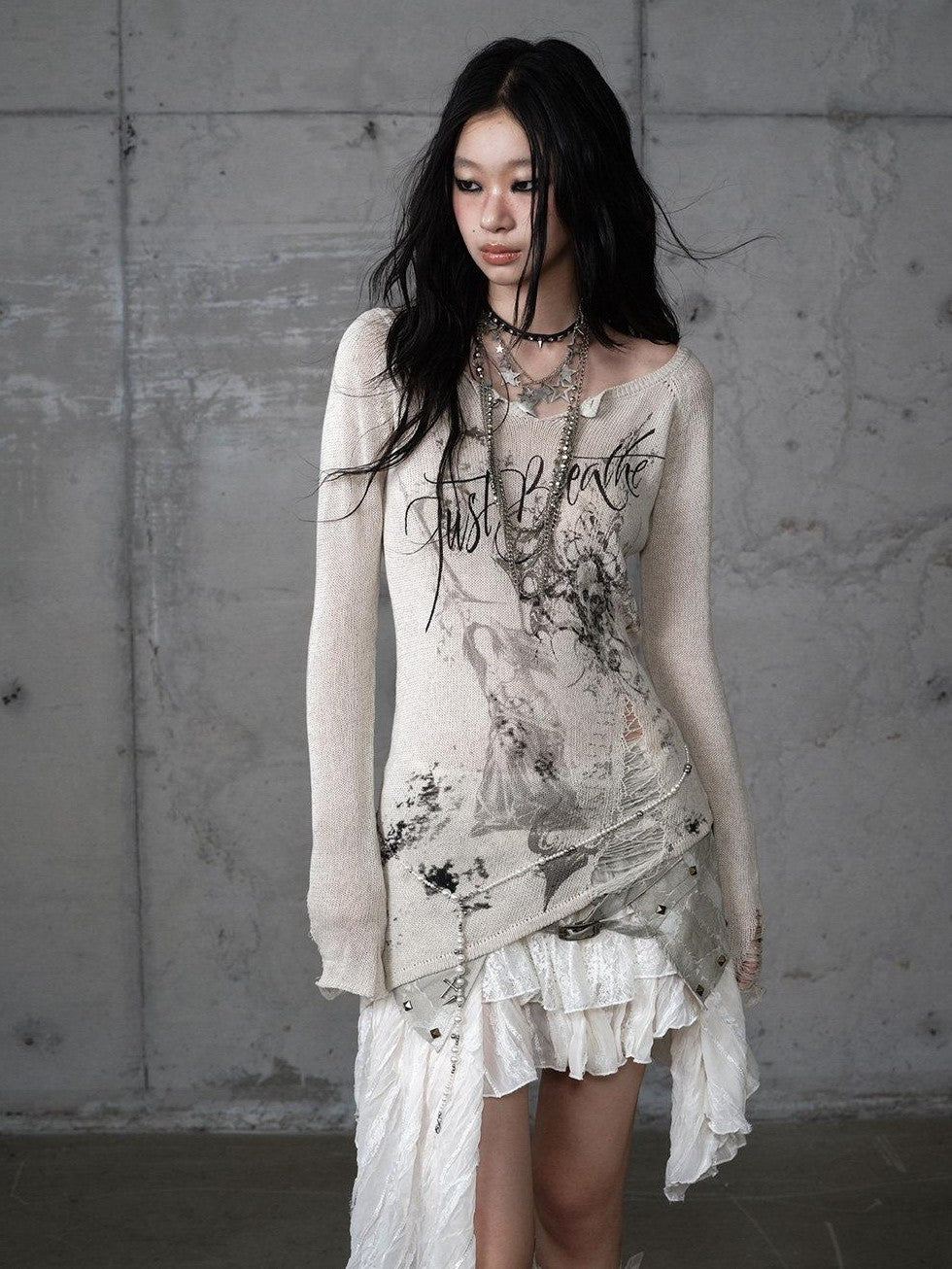 NO ROMANCE Punk Reversible Printed Ripped Slim Vneck Women'S Polyester Long Sleeve T-Shirts