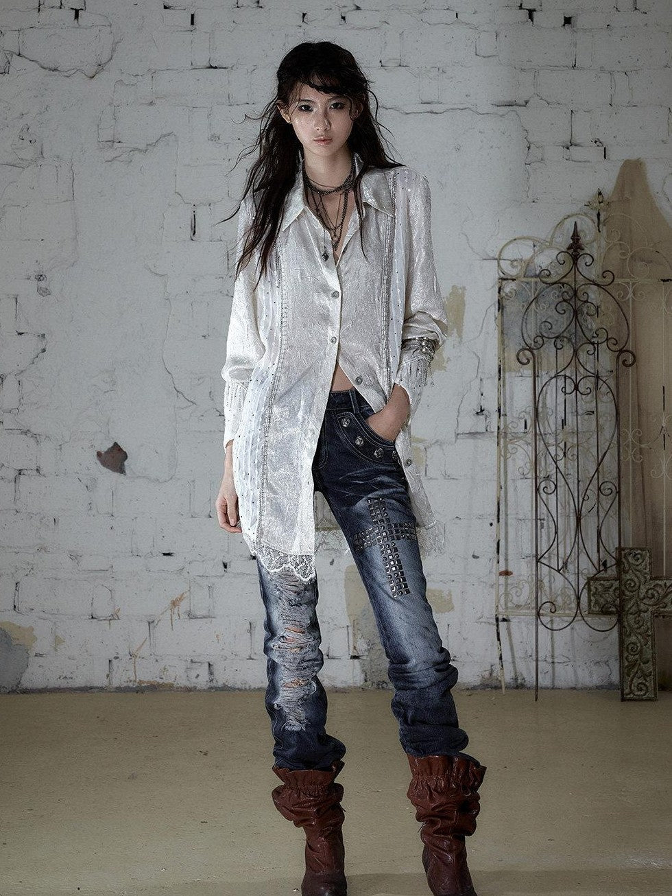 NO ROMANCE Rhinestone Washed Distressed High Waist Slim Women'S Cotton Blend Straight Jeans