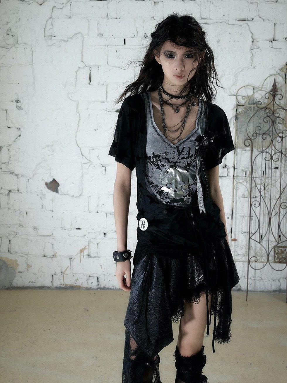 NO ROMANCE Skull Print Asymmetrical Two Piece V-neck Women'S Cotton Short Sleeve T-Shirts