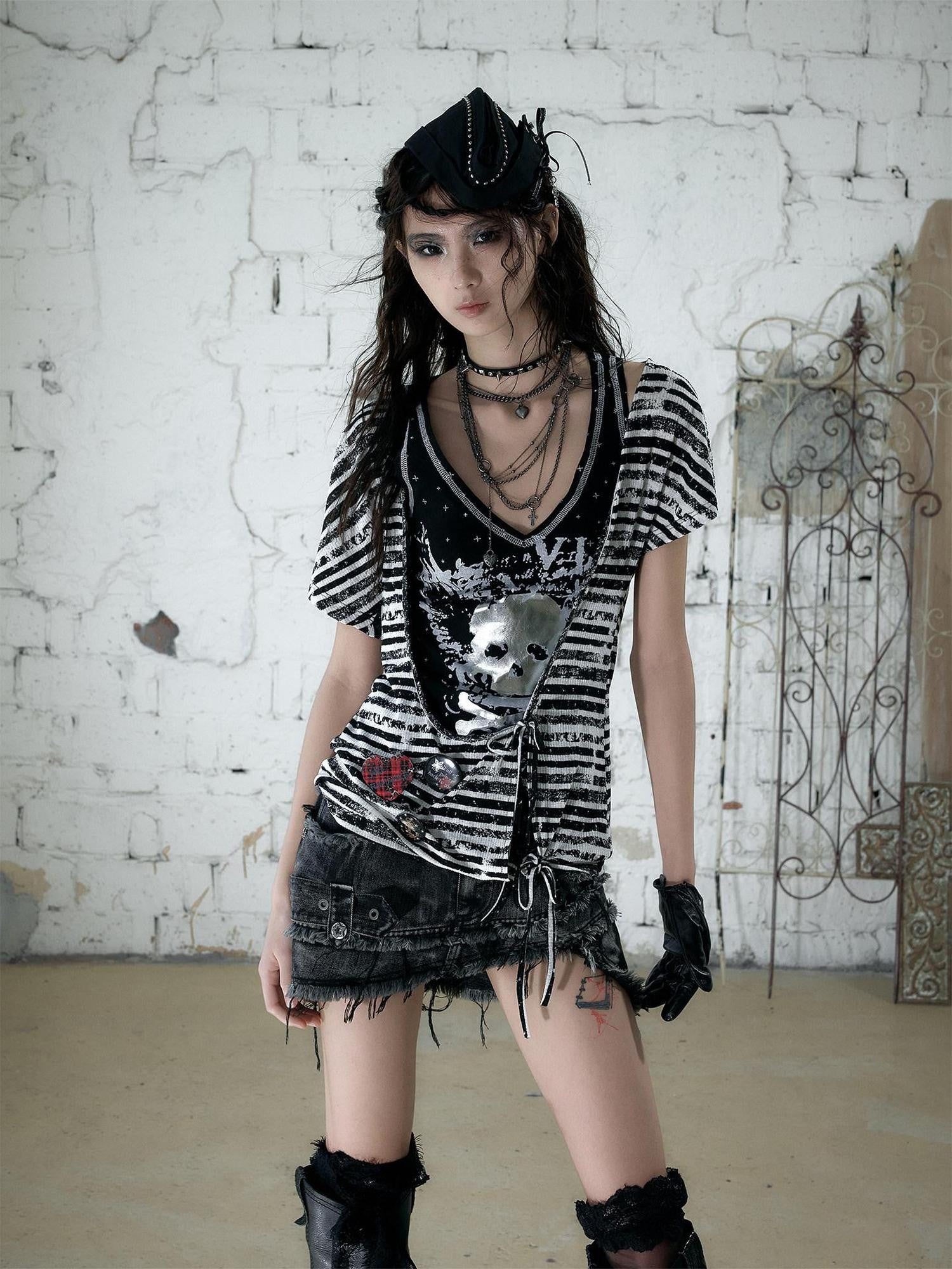 NO ROMANCE Skull Print Asymmetrical Two Piece V-neck Women'S Cotton Short Sleeve T-Shirts