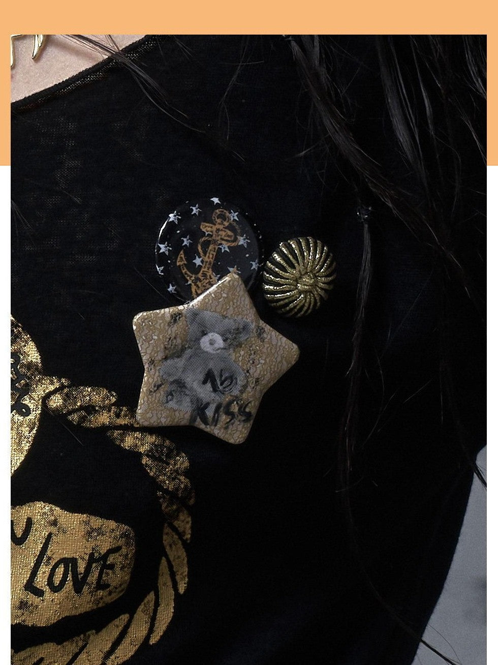 NO ROMANCE Unique Edgy Punk Rock Distressed Badge Women'S Metal Statement Brooches