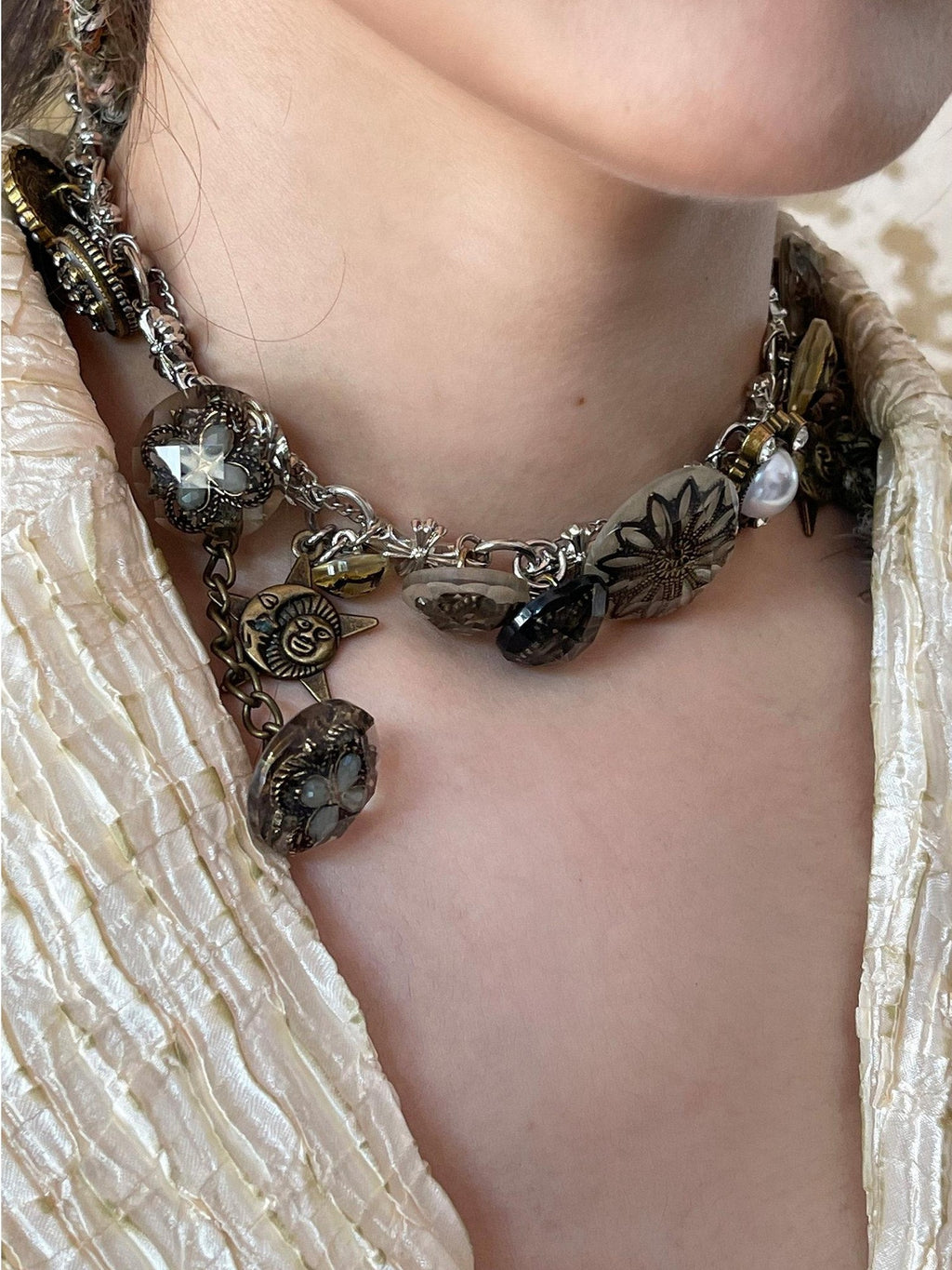 NO ROMANCE Vintage Aged Punk Detailed Button Star Choker Women'S Titanium Steel Necklaces