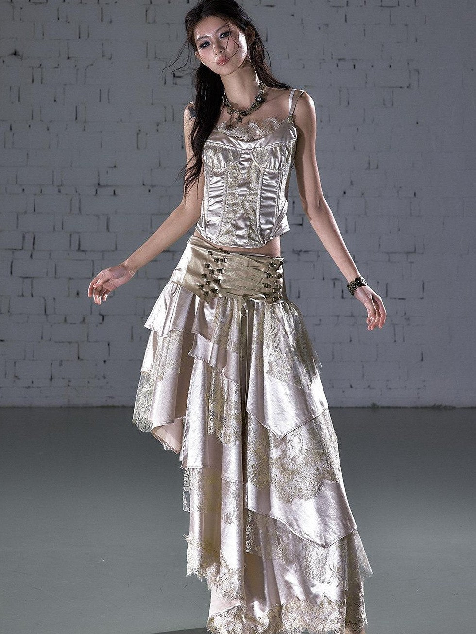 NO ROMANCE Vintage Court Waist Cinch Lace Trim Boned Women'S Satin Camisoles