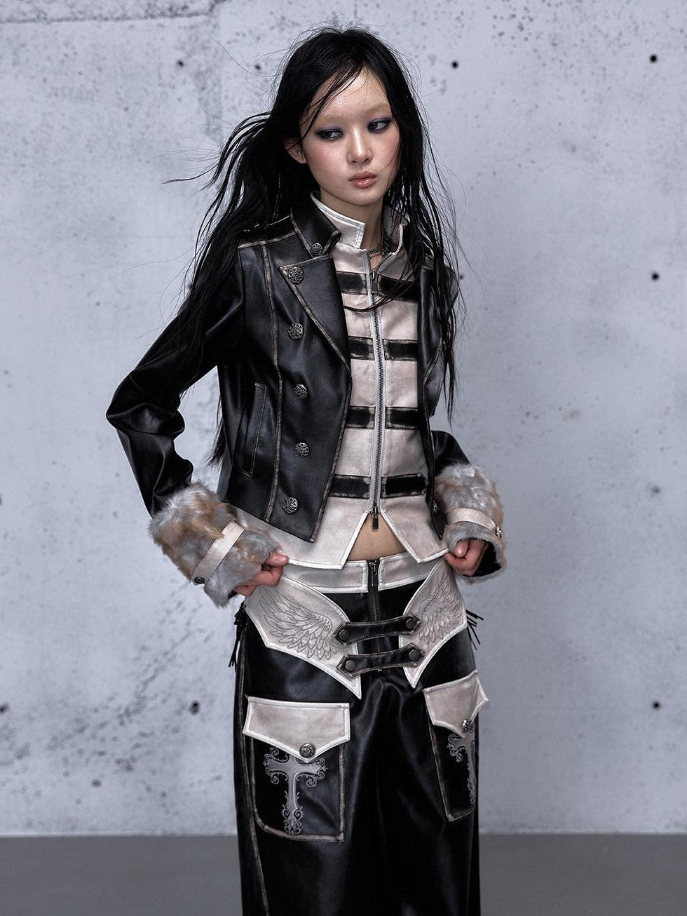 NO ROMANCE Washed Black Colorblock Fur Panel Layered Street Punk Women'S Leather Jackets