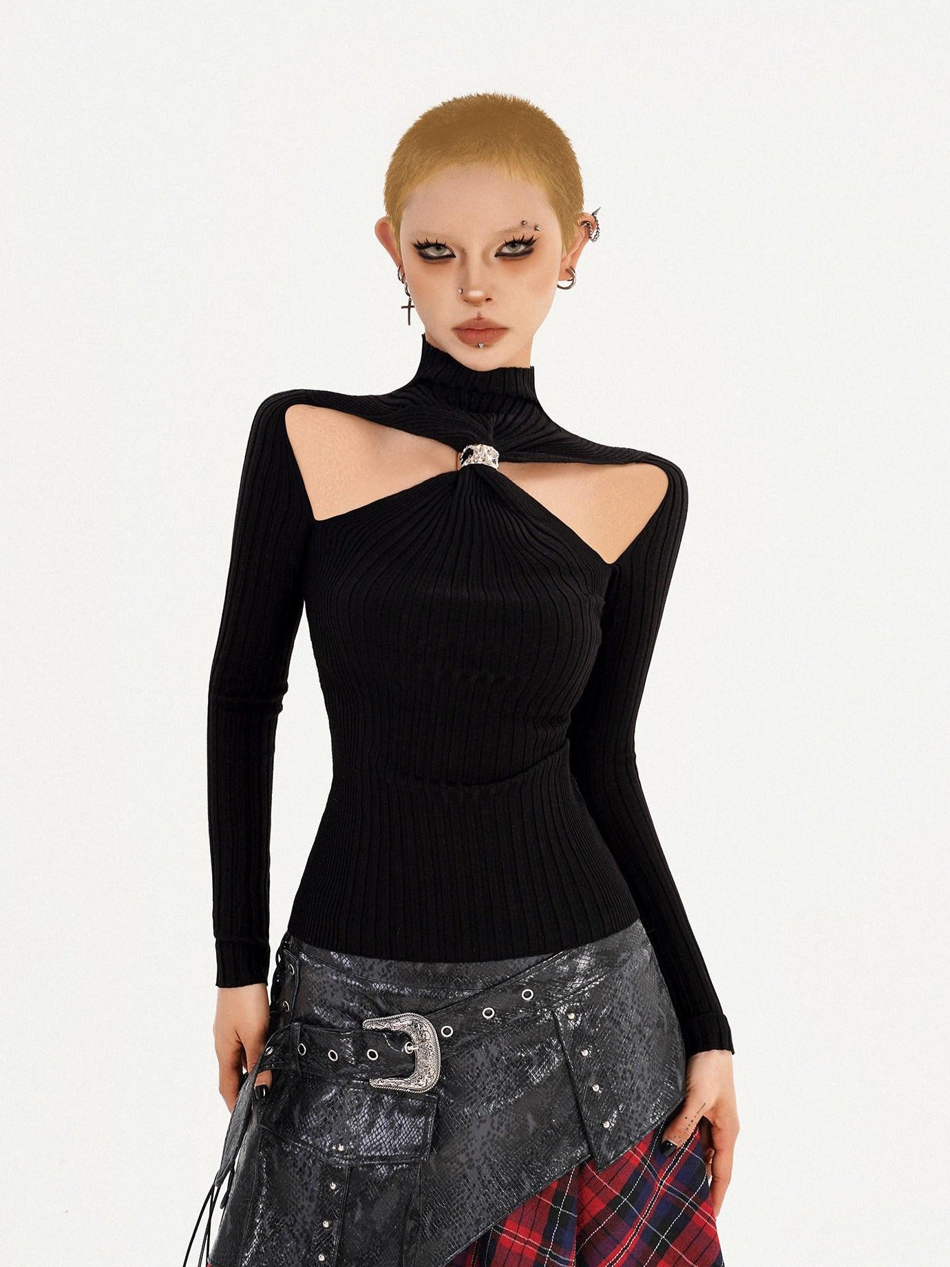 Nico Molly Edgy Cutout Slim Fit High Neck Long Sleeve Black Pullover Knitwear
