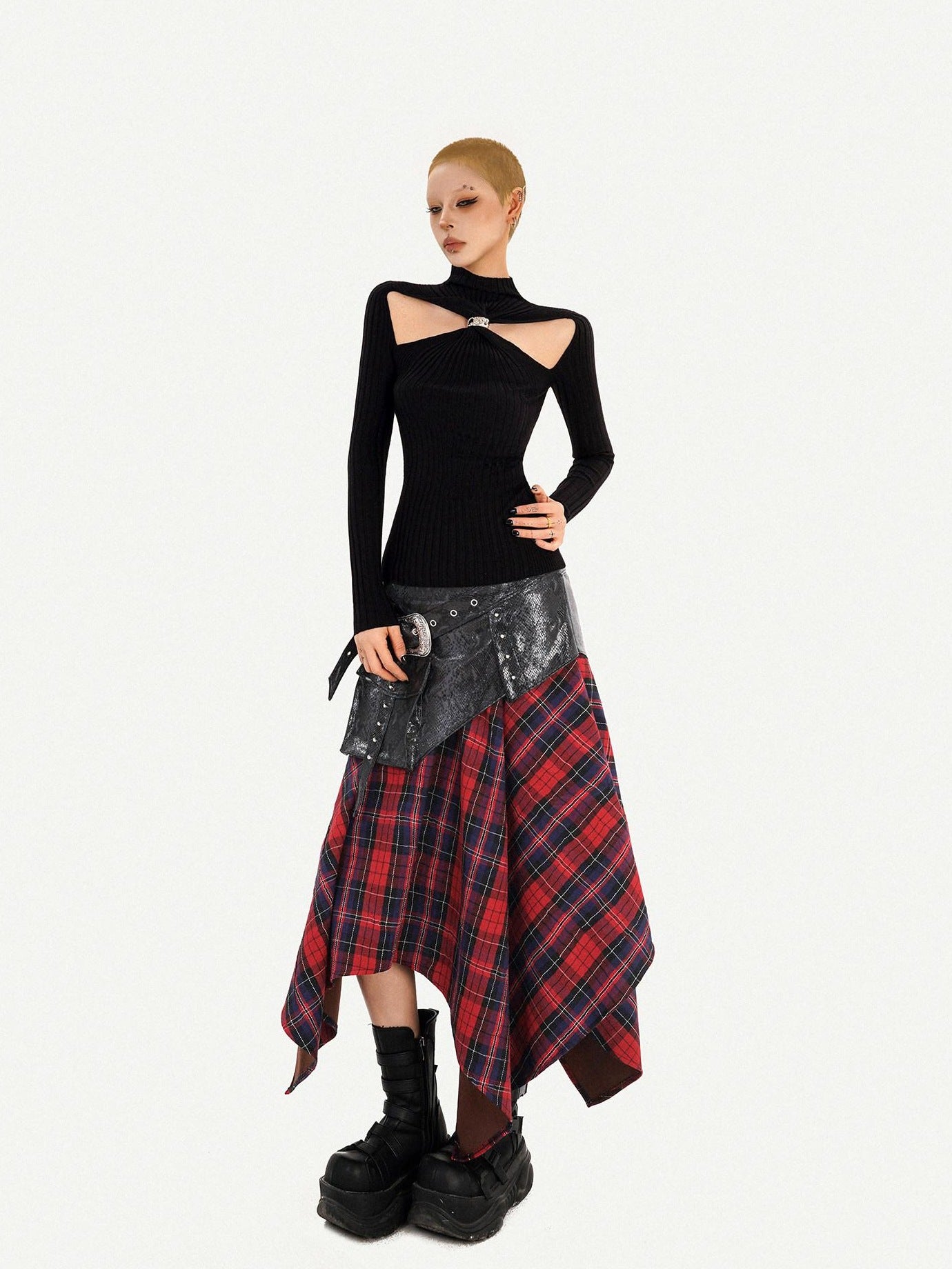 Nico Molly Edgy Cutout Slim Fit High Neck Long Sleeve Black Pullover Knitwear