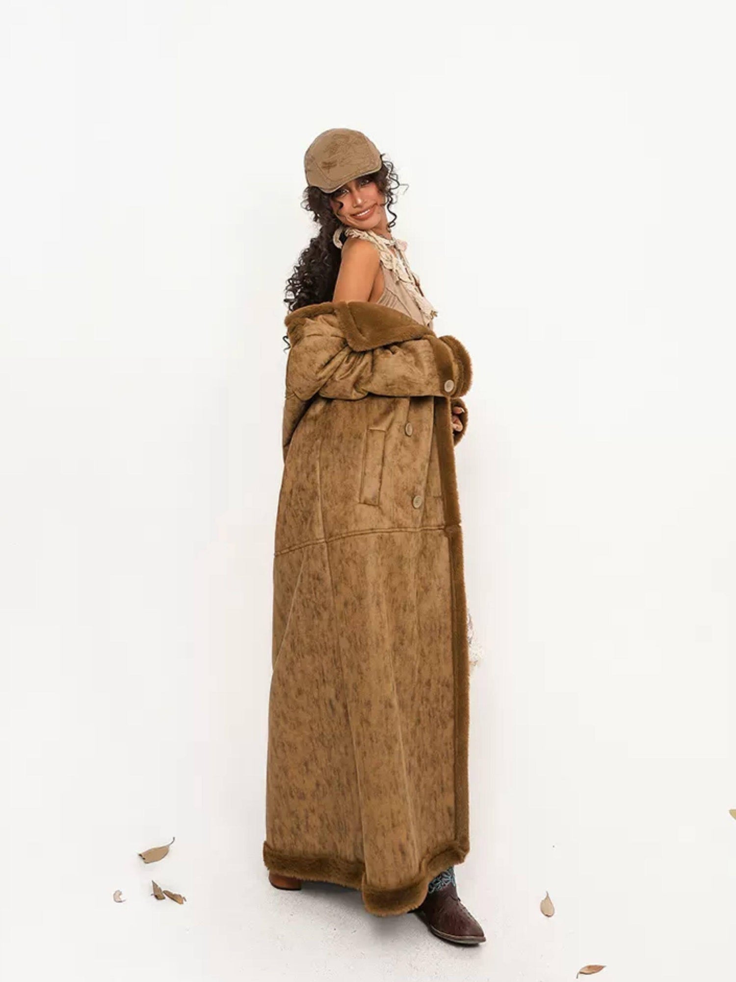 Nico Molly Faux Shearling Lined Vintage 3 Button Relaxed Fit Unisex Camel Long Coats
