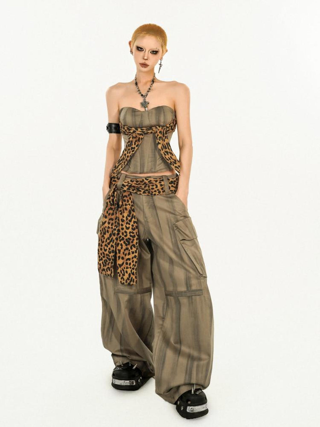 Nico Molly High Waist Leopard Print Vintage Pocket Detail Wide Leg Women Cargo Pants