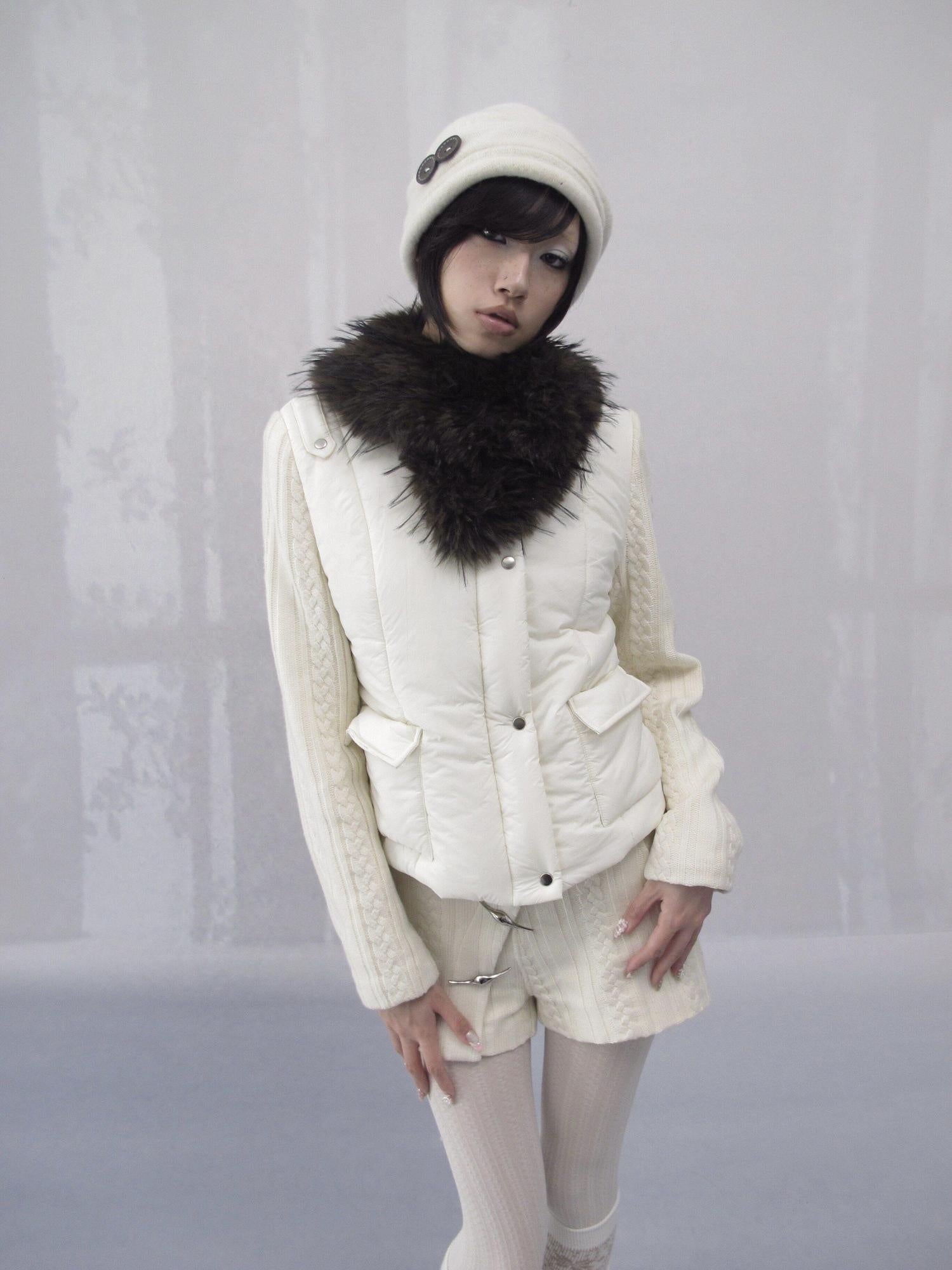 OPEN AESTHETIC 96 Percent Cotton Filled Slim Fit Fur Collar Cropped Cream Puffer Jackets