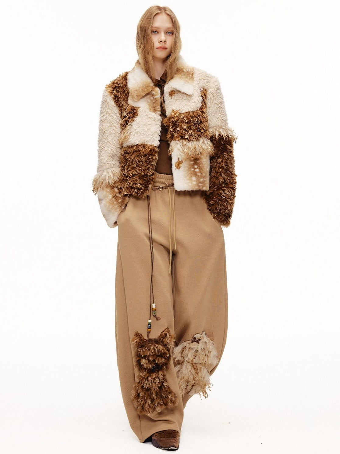 Outthe Blue High Waist Asymmetric Embroidered Applique Loose Straight Camel Sweatpants